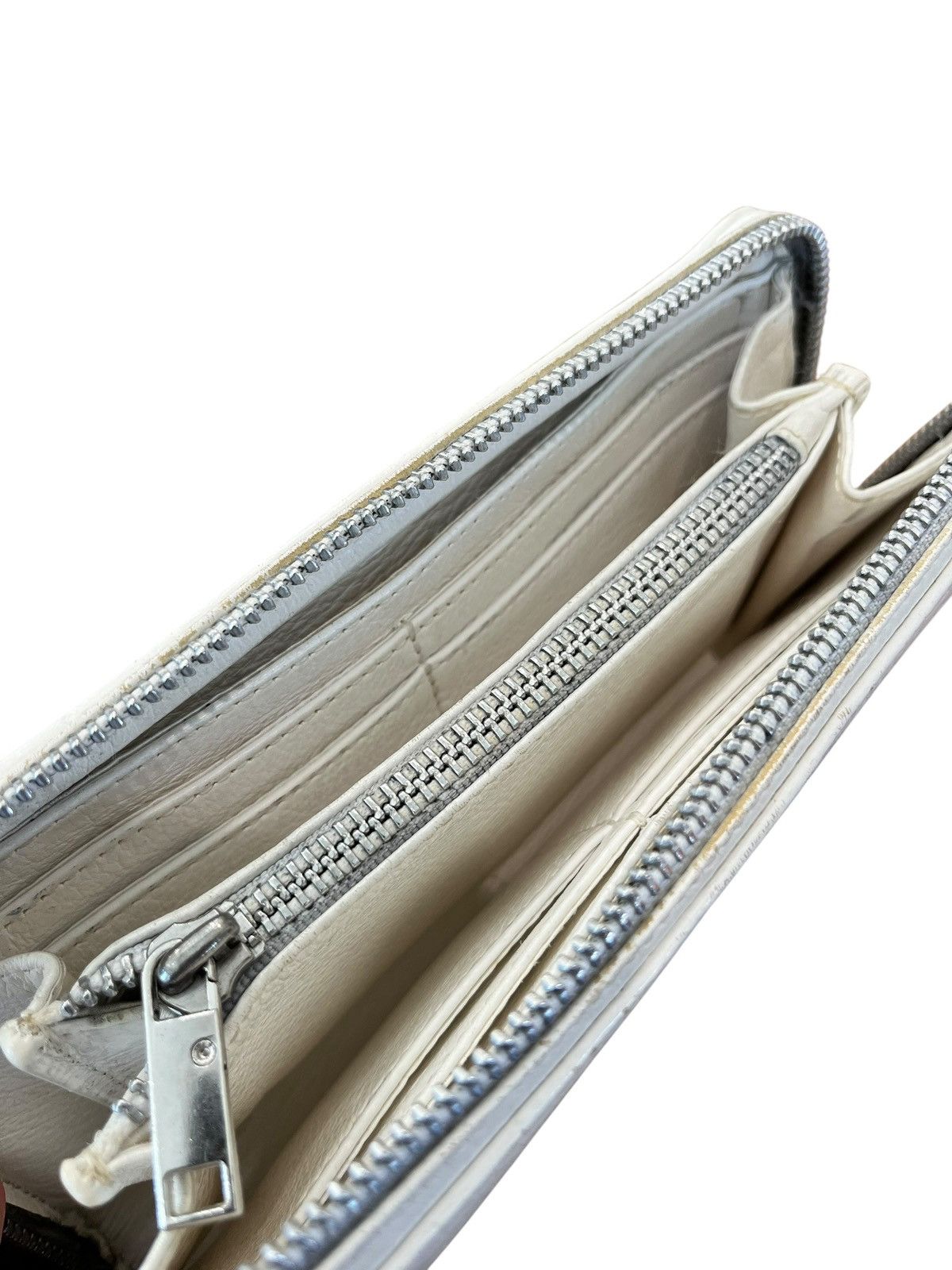 Chrome Hearts Chrome Hearts Rhodium BS Fleur Wallet White Leather Scroll Size ONE SIZE - 5 Thumbnail