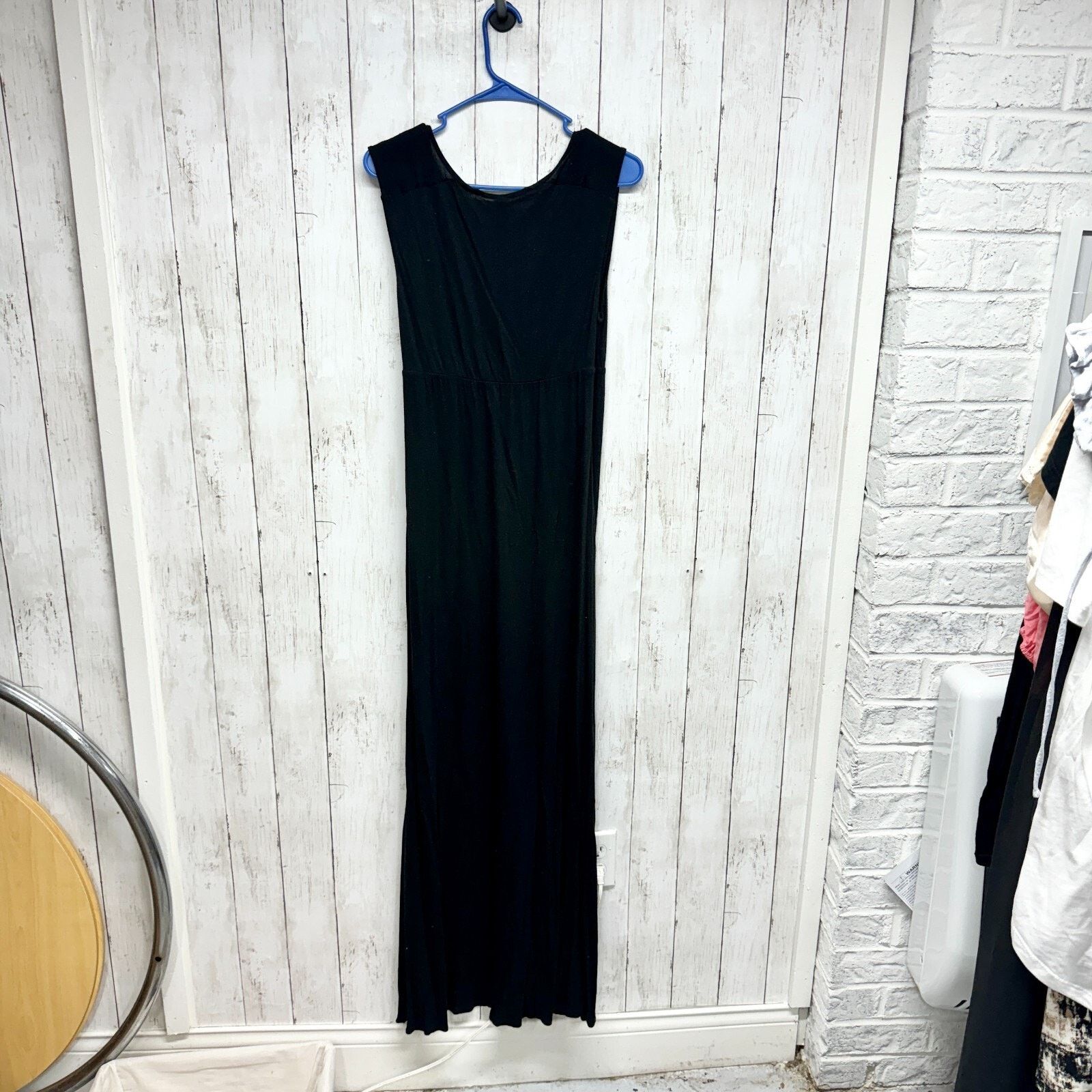 Old Navy Old Navy Dress MD Maxi Black Cotton Sleeveless Deep Vneck Size M / US 6-8 / IT 42-44 - 5 Thumbnail