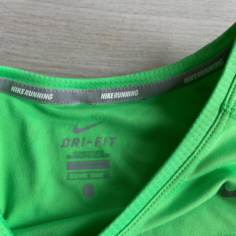 Nike Nike Women's Dri-FIT Short Sleeve T-Shirt - Vibrant Green Size S / US 4 / IT 40 - 3 Thumbnail