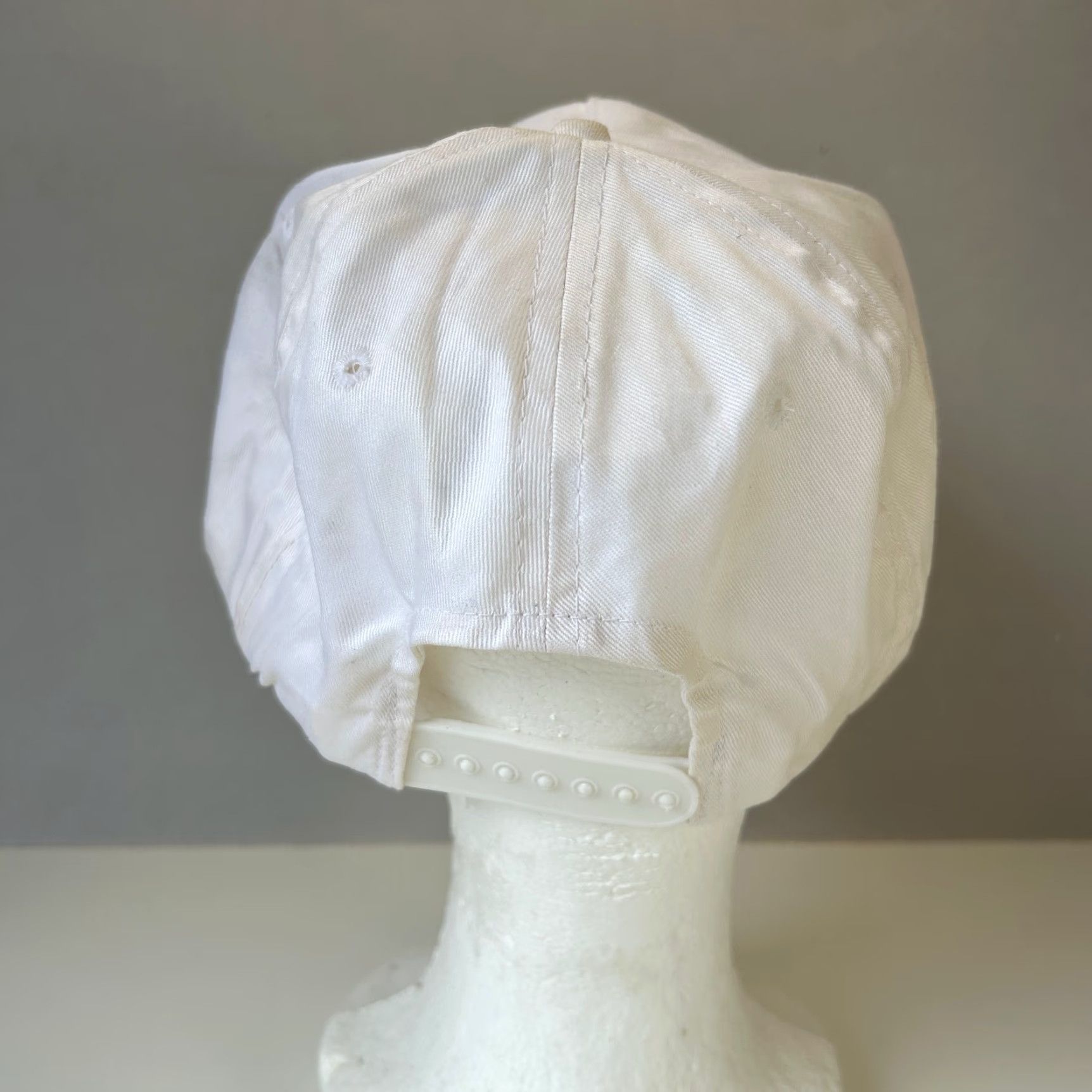Vintage VINTAGE Members Only Trucker Hat White Snapback Camping World President’s Club Men’s Hat (One Size) Size ONE SIZE - 6 Thumbnail