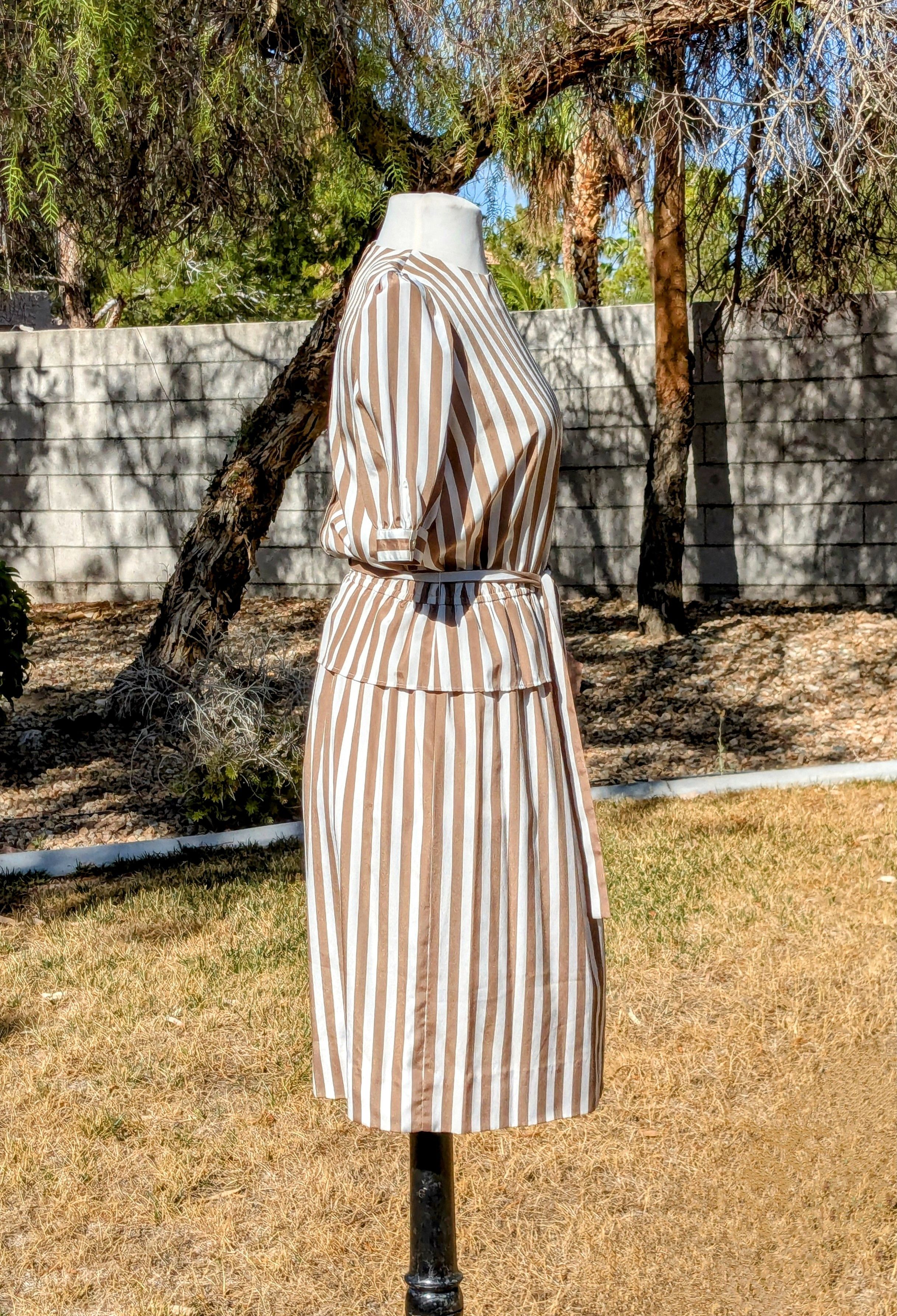 Vintage Compositions Brown Striped S/S Flowy Belt Fit & Flare Dress Size M / US 6-8 / IT 42-44 - 3 Thumbnail