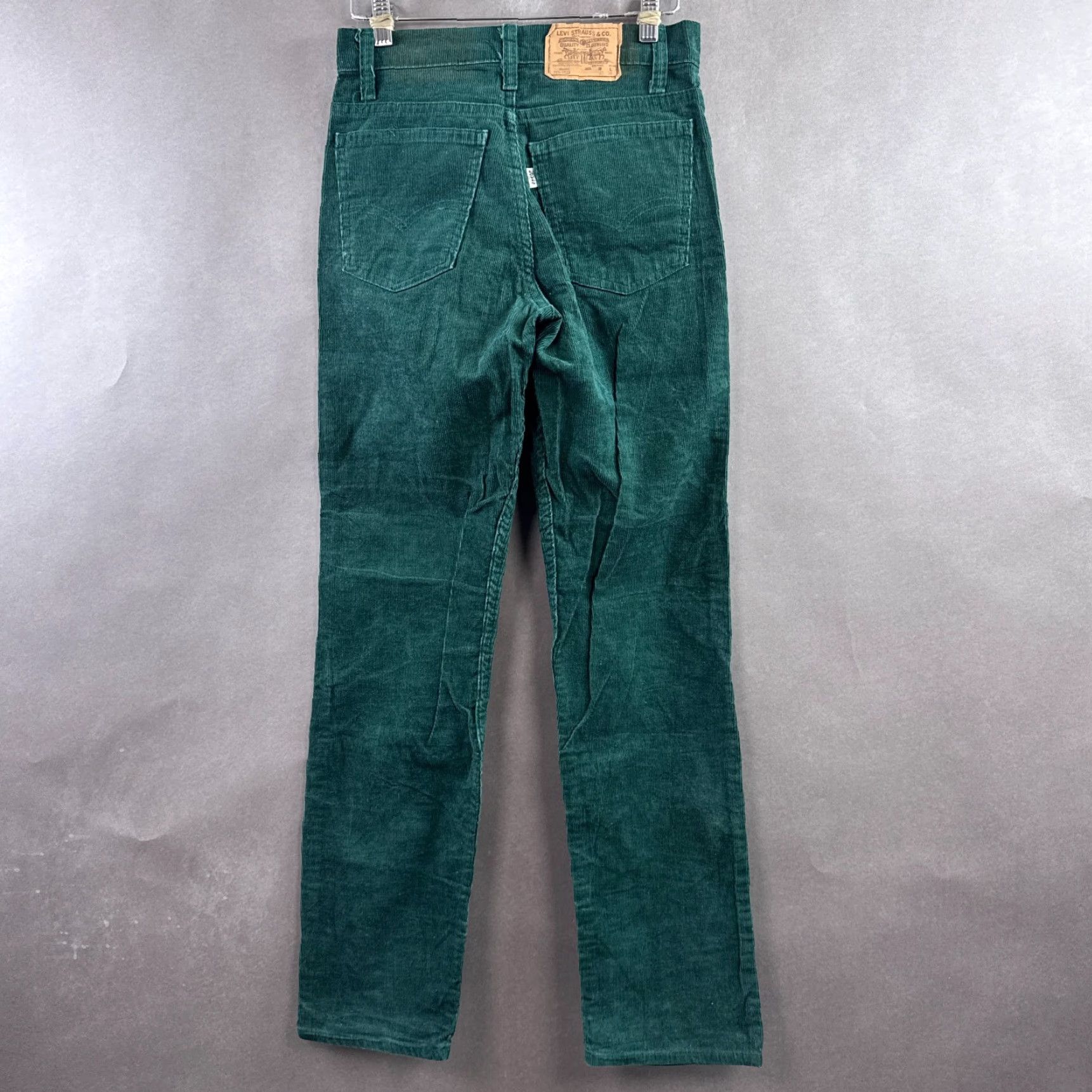 Levi's VINTAGE Levi's Pants Mens 28x30 Corduroy Green 80s Made USA Straight 5-Pocket Chino Casual Mens Size US 28 / EU 44 - 3 Thumbnail