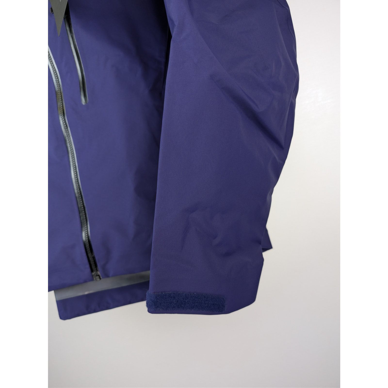 Arc'teryx o1rshd1 Alpha SV Jacket in Soulsonic / Black Size US XL / EU 56 / 4 - 5 Thumbnail