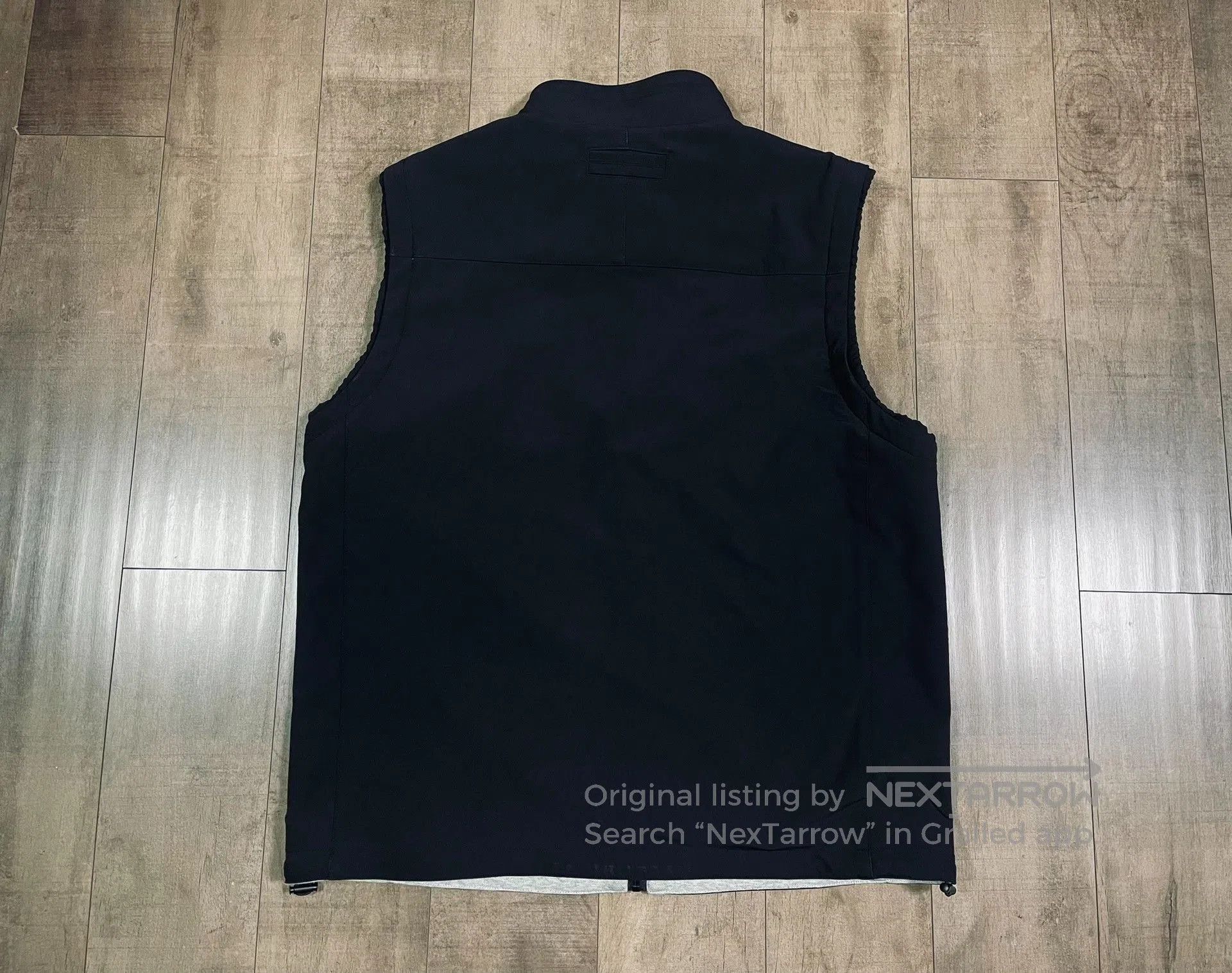 JieDa Reversible Vest Jacket. Size US M / EU 48-50 / 2 - 4 Thumbnail