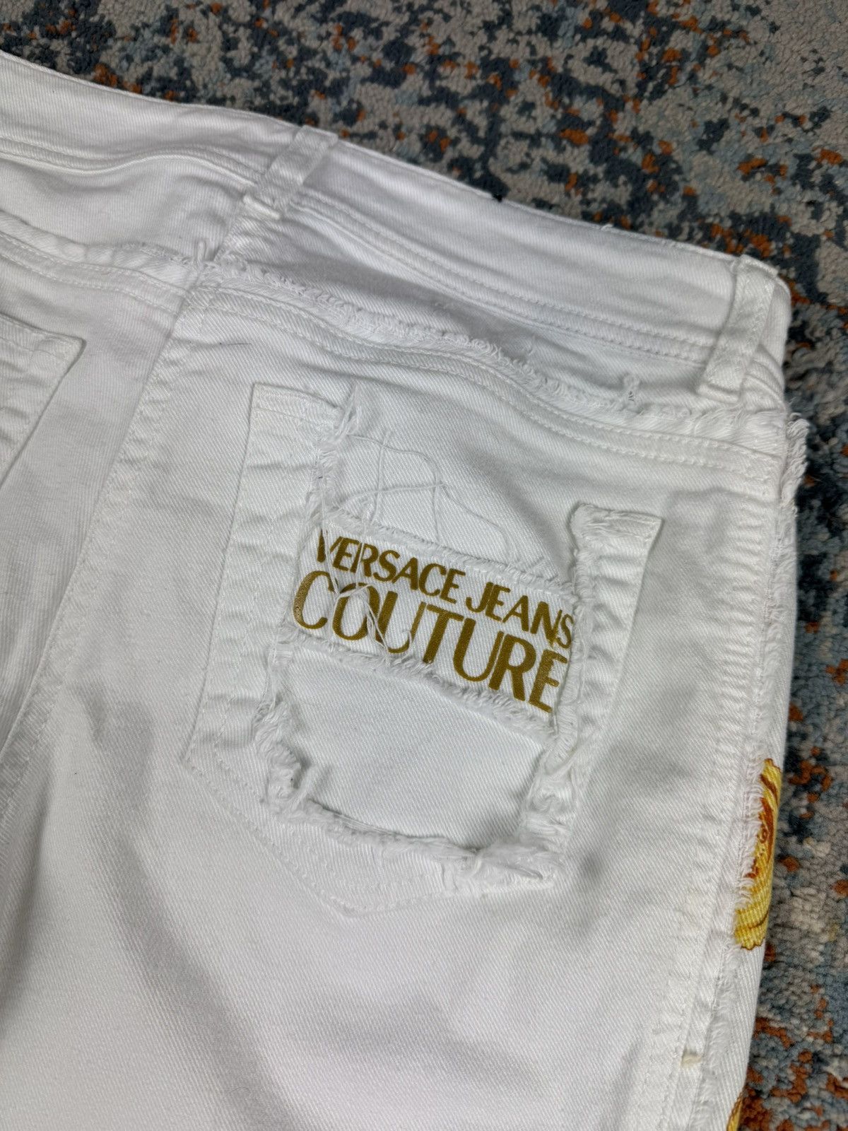 Versace Jeans Couture Vintage Y2K Versace Jeans Couture floral print ripped jeans Size 27" / US 4 / IT 40 - 5 Thumbnail