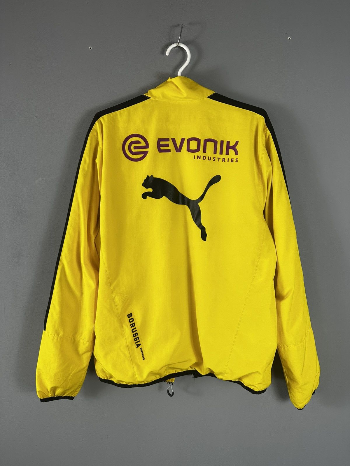 Puma Vintage Football Jacket Puma Borussia Dortmund Size US M / EU 48-50 / 2 - 4 Thumbnail
