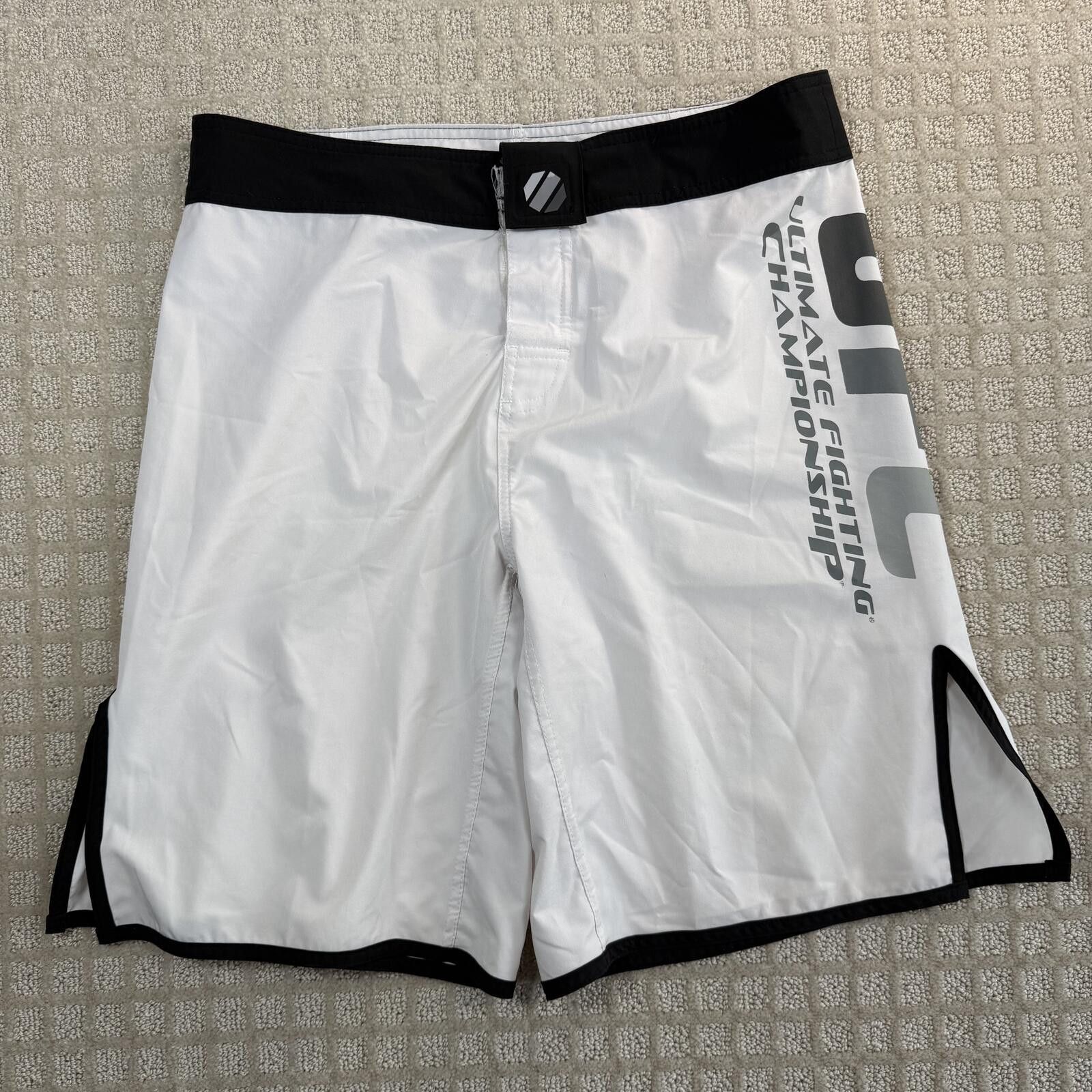 UFC UFC Fight Shorts MMA White Training Shorts Men 32 Size US 32 / EU 48 - 1 Thumbnail