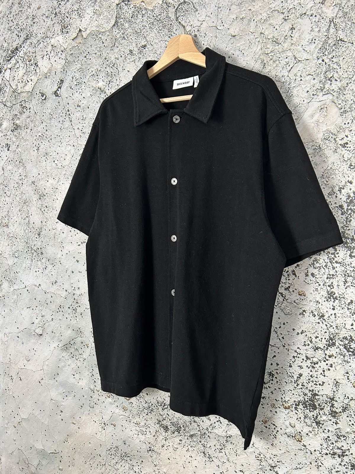 Weekday Weekday Black Short Sleeve Shirt Button Ups Size US L / EU 52-54 / 3 - 2 Thumbnail