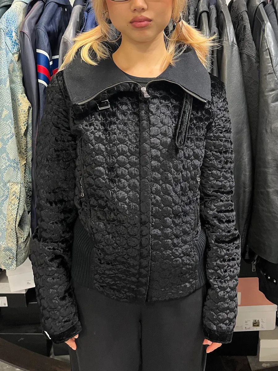 Gianfranco Ferre 2000s Gianfranco Ferre Black Light Fur Zip-up Jacket Size M / US 6-8 / IT 42-44 - 2 Thumbnail