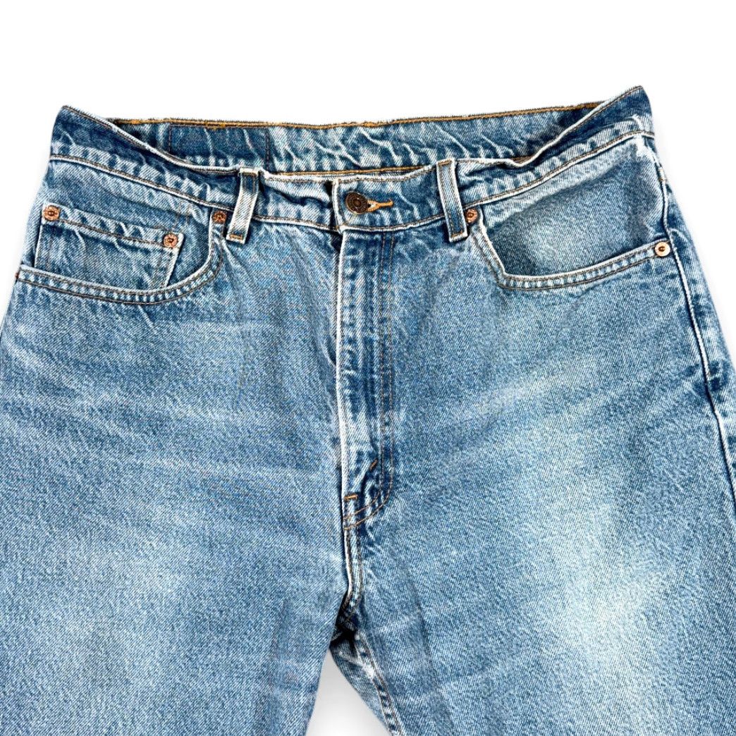 Levi's VINTAGE Levi's 505 Jeans Mens 34 X 34 Blue Regular Straight Light Wash USA 90s Mens Size US 34 / EU 50 - 3 Thumbnail