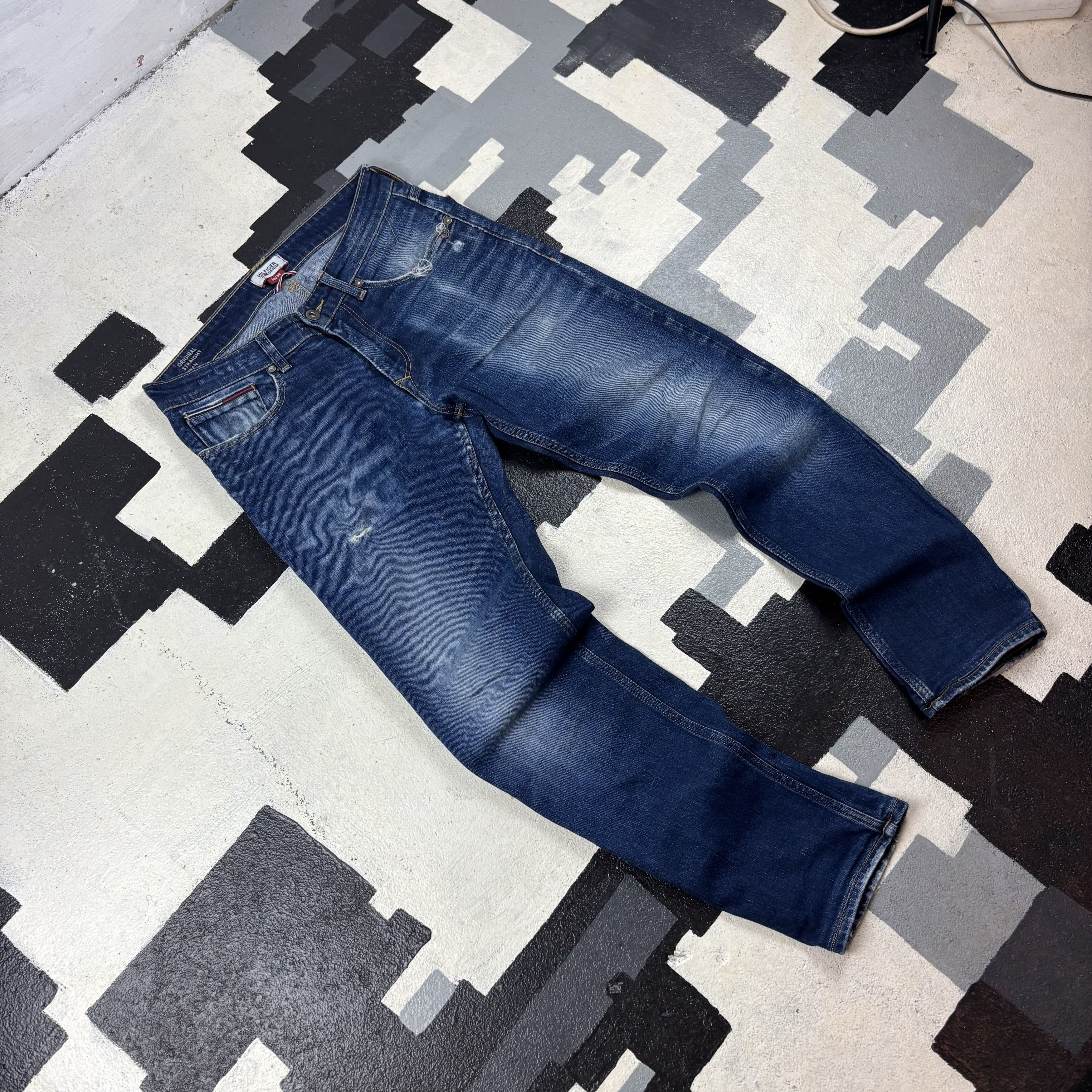 Tommy Hilfiger Tommy Hilfiger Jeans Size US 30 / EU 46 - 2 Thumbnail