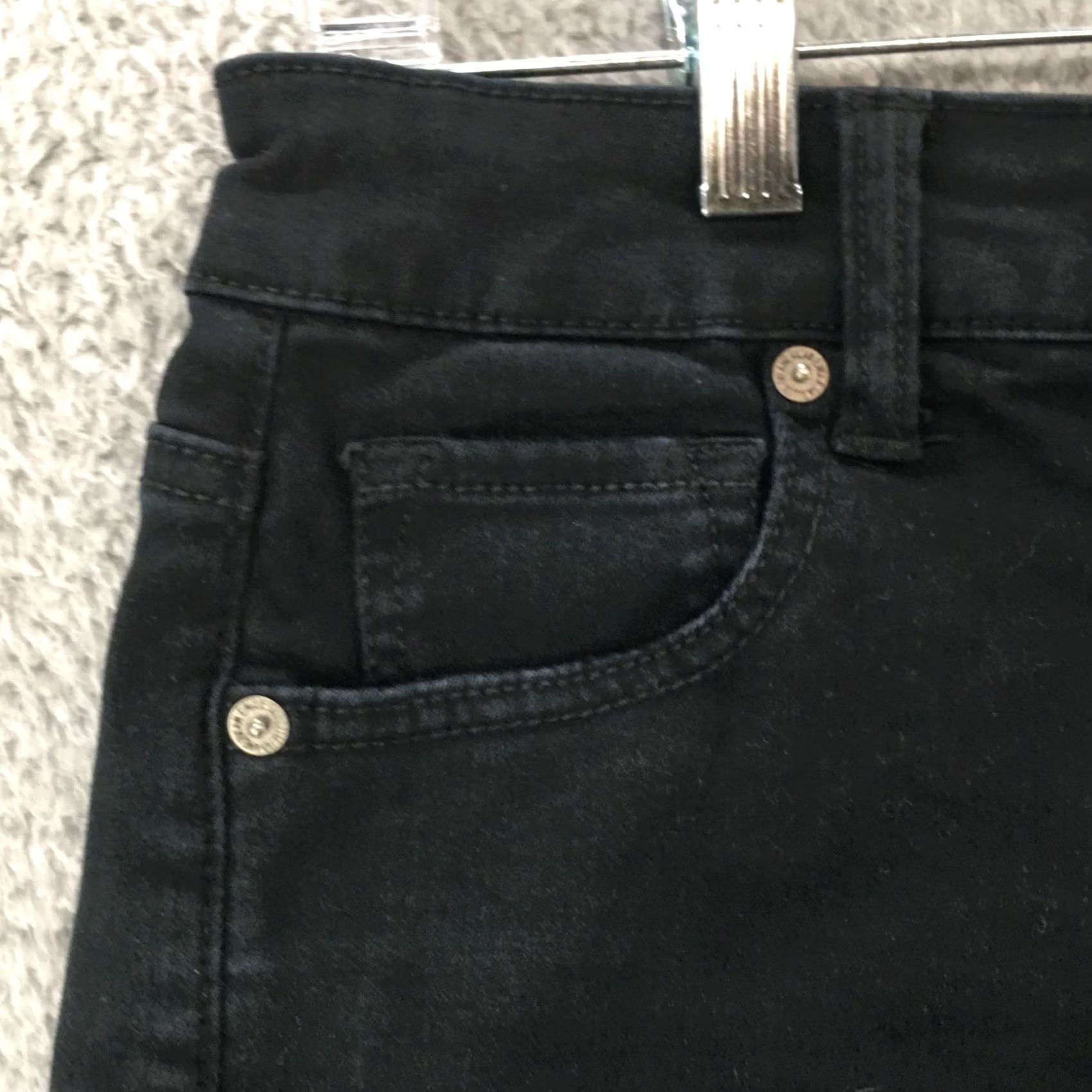 American Eagle Outfitters American Eagle Outfitters Next Level Stretch Rolled Cuff Hot Mom Shorts Womens 4 Black Size 27" / US 4 / IT 40 - 2 Thumbnail