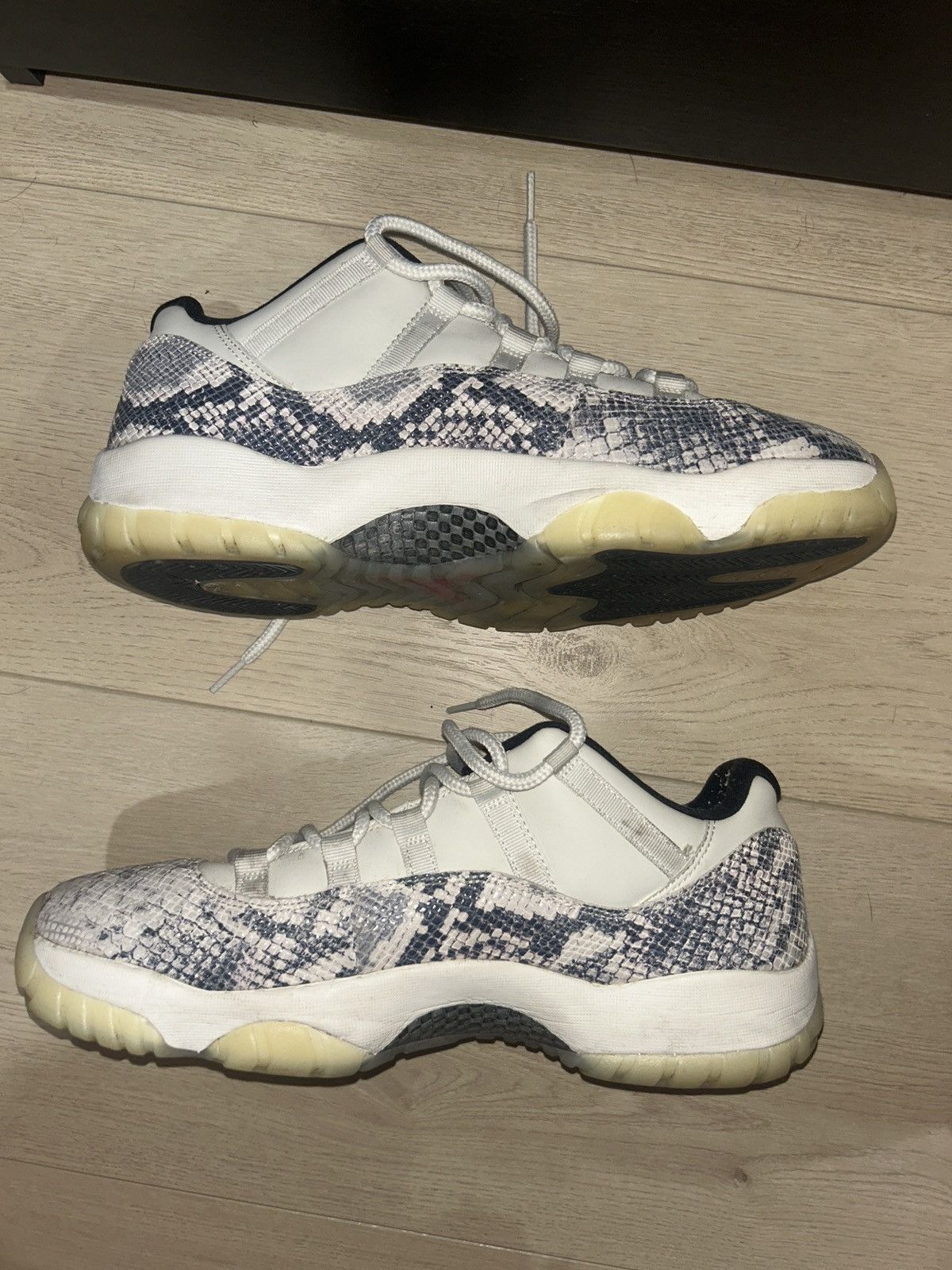 Jordan Brand Jordan 11 Low Retro Low Light Bone Snakeskin Size US 12.5 / EU 45-46 - 1 Thumbnail
