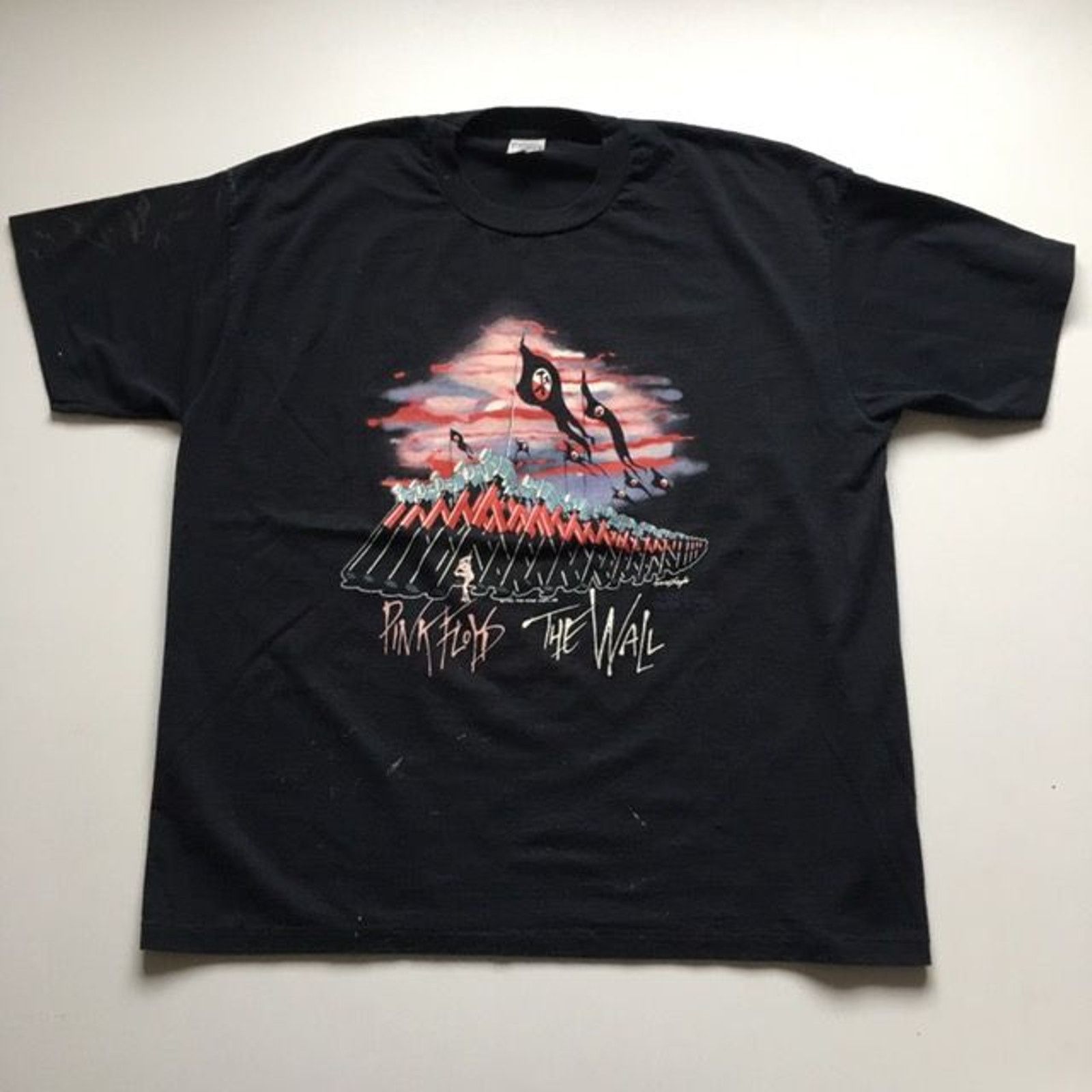 Hanes × Pink Floyd × Vintage Vintage 90s Pink Floyd The Wall AOP 