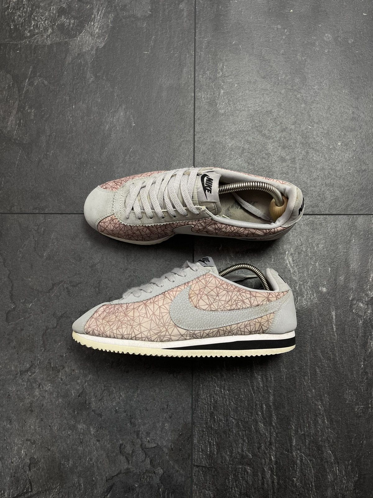 Nike × Streetwear × Vintage Vintage rare Nike Cortez low top sneakers Size US 7 / EU 40 - 8 Thumbnail