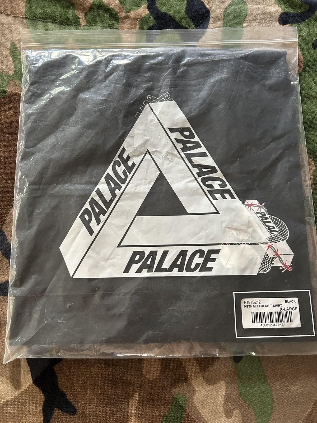 Palace Palace Hesh Mit Fresh T-Shirt Black XL SS20 Size US XL / EU 56 / 4 - 3 Thumbnail