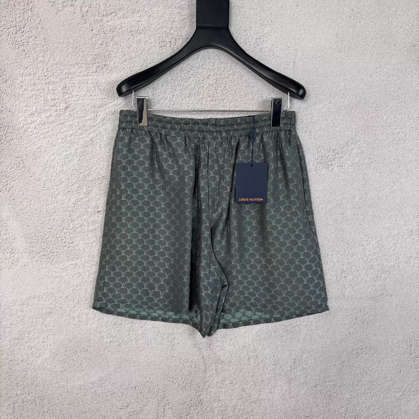 Louis Vuitton LV SS24 Silk Full Print Logo Jacquard Shorts New Size US 30 / EU 46 - 1 Thumbnail