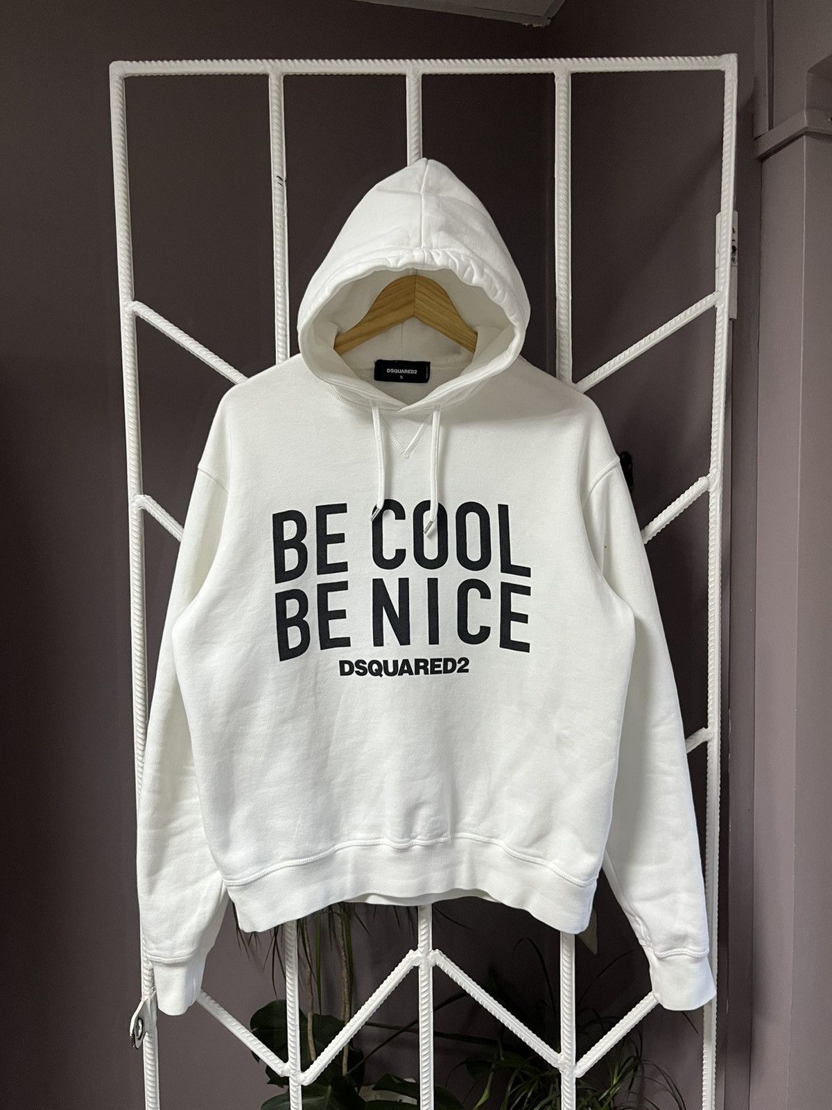 Dsquared2 Dsquared White "Be Cool Be Nice" Hoodie Size US S / EU 44-46 / 1 - 1 Thumbnail