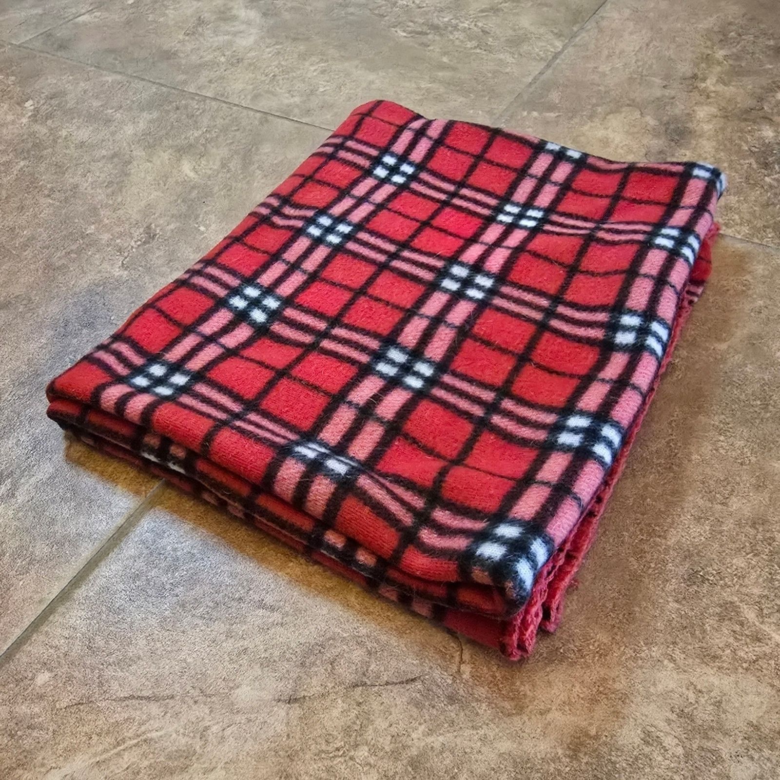 Other Red Plaid Plush Blanket Size ONE SIZE - 3 Thumbnail