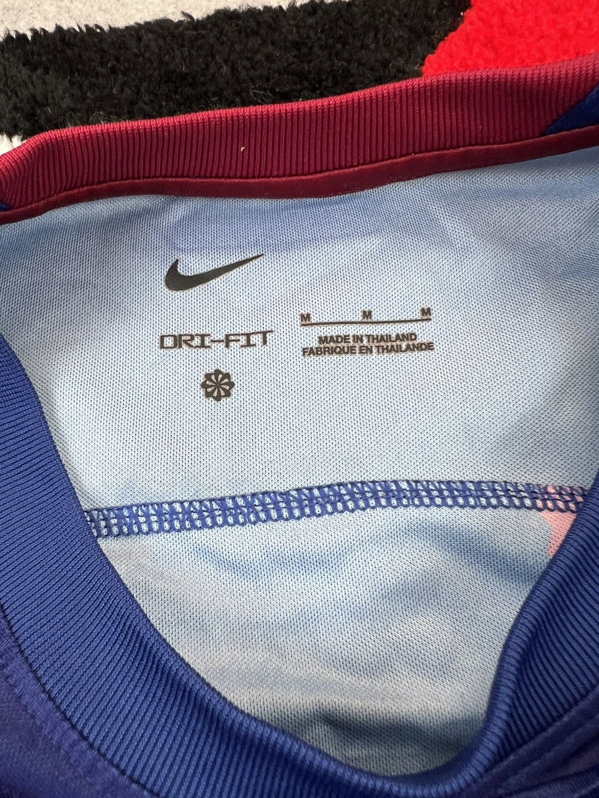 Nike Fc Barcelona Nike 2023/24 Gundogan Football Soccer Jersey Size US M / EU 48-50 / 2 - 14 Thumbnail