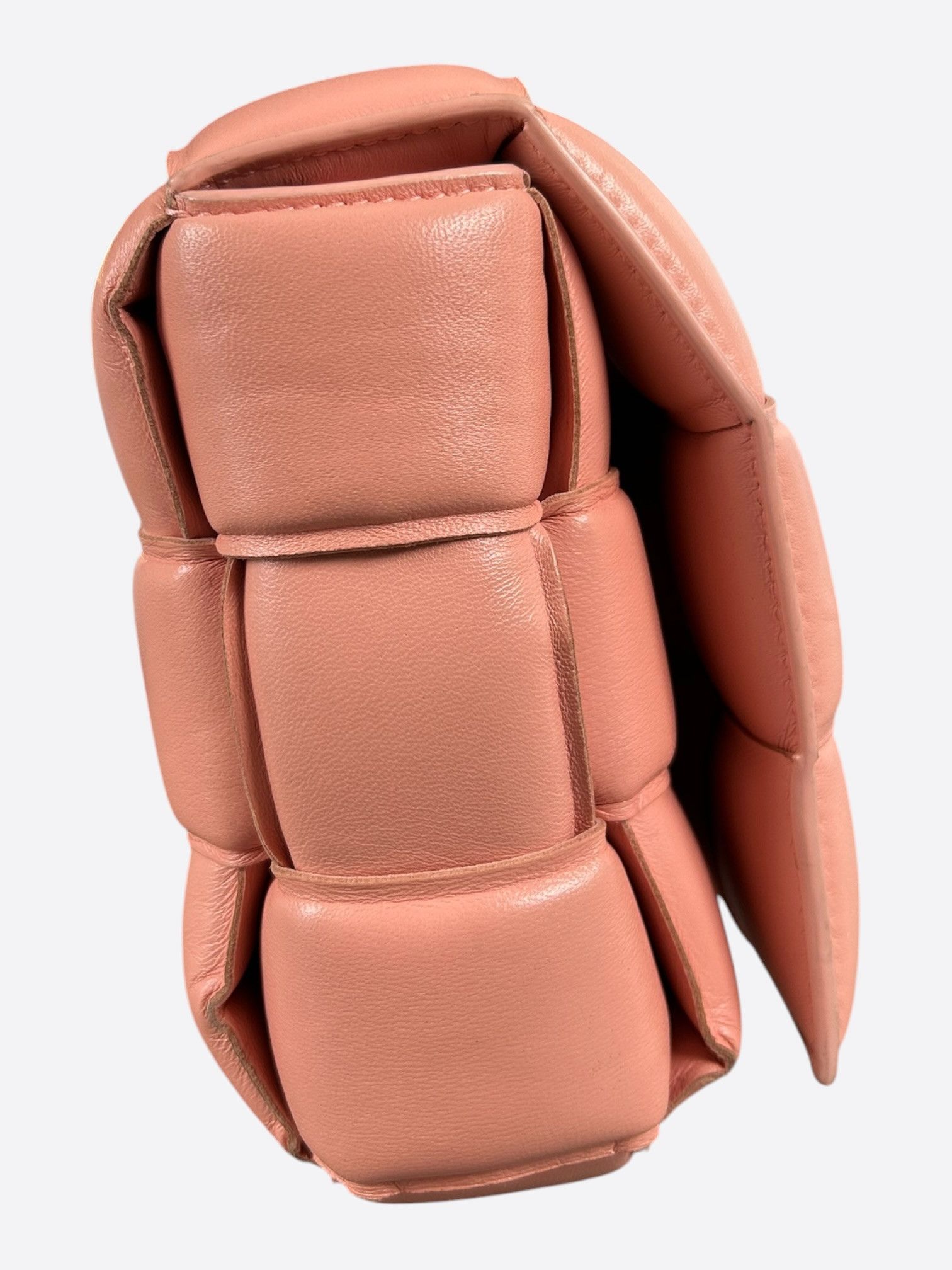 Bottega Veneta Bottega Veneta Pink Intreccio Padded Cassette Bag Size ONE SIZE - 2 Thumbnail