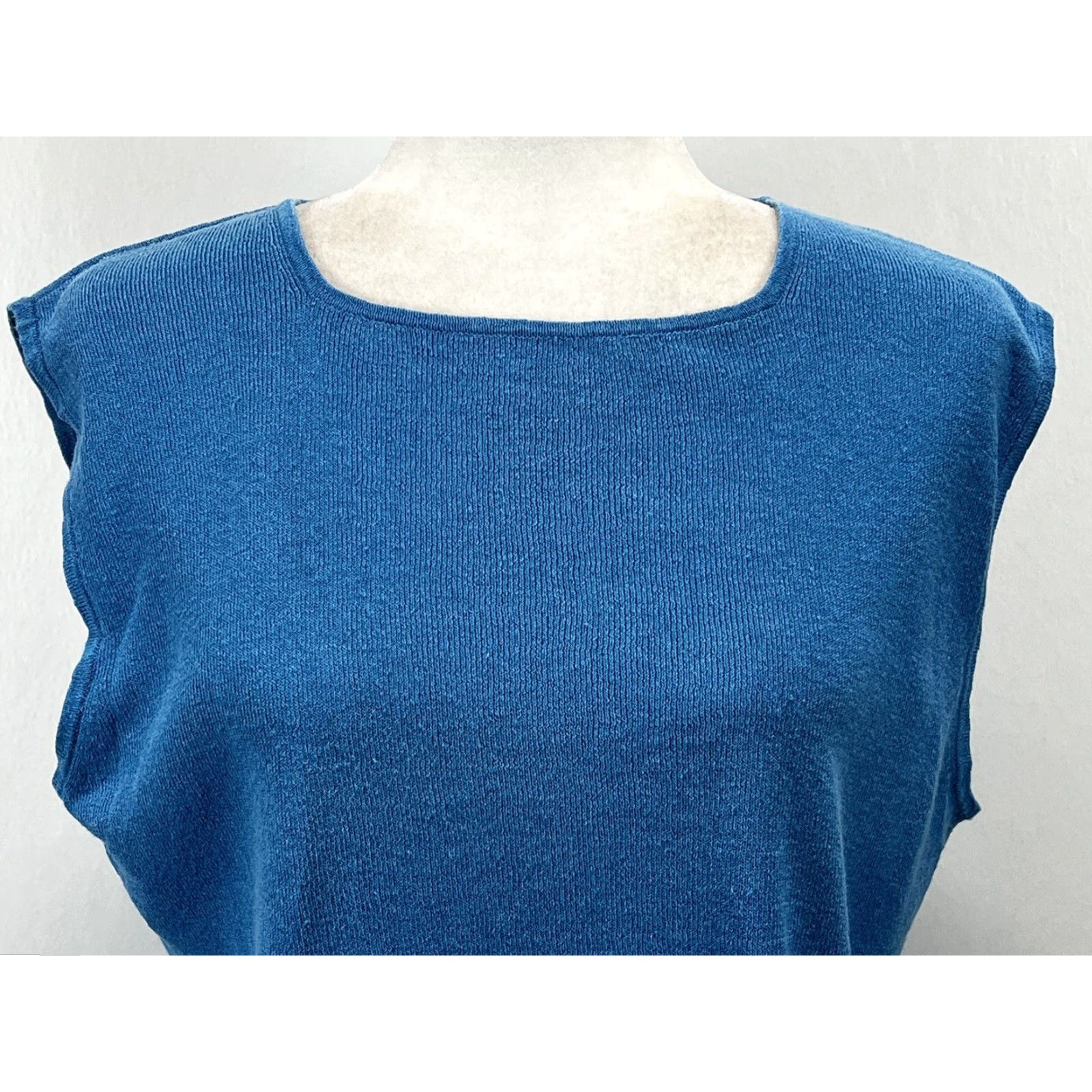 Vintage VINTAGE Chicos Linen Blend Knit Sleeveless Shirt Top Womens XL Blue Boxy Tank 90s Minimalist Casual Travel Size XL / US 12-14 / IT 48-50 - 5 Thumbnail