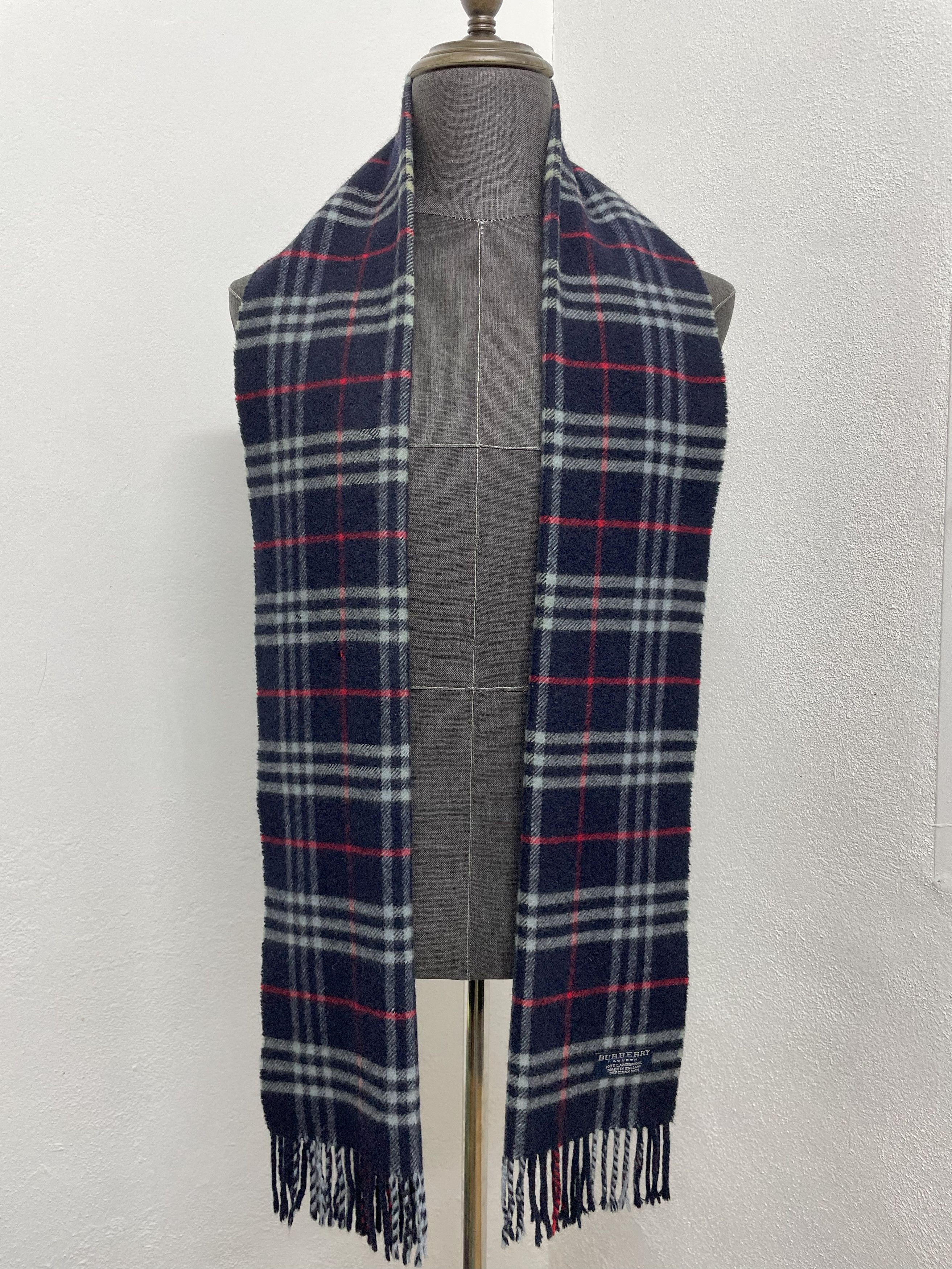Burberry Burberry Scarf / Muffler - 6162 Size ONE SIZE - 2 Thumbnail