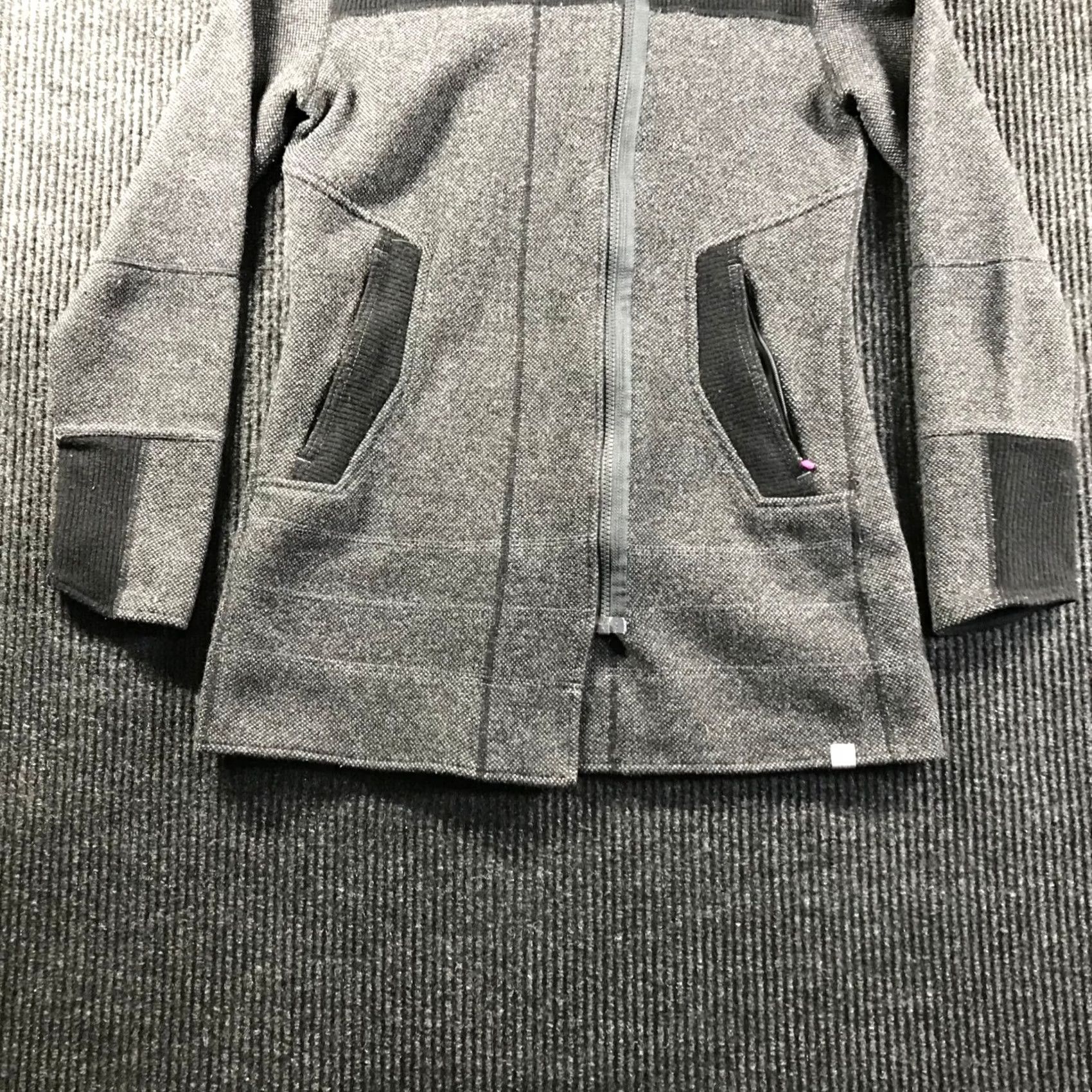 Vintage Title Nine Womens Asymmetrical Zip Wool Blend Fleece Jacket Gray Black Small Size S / US 4 / IT 40 - 3 Thumbnail