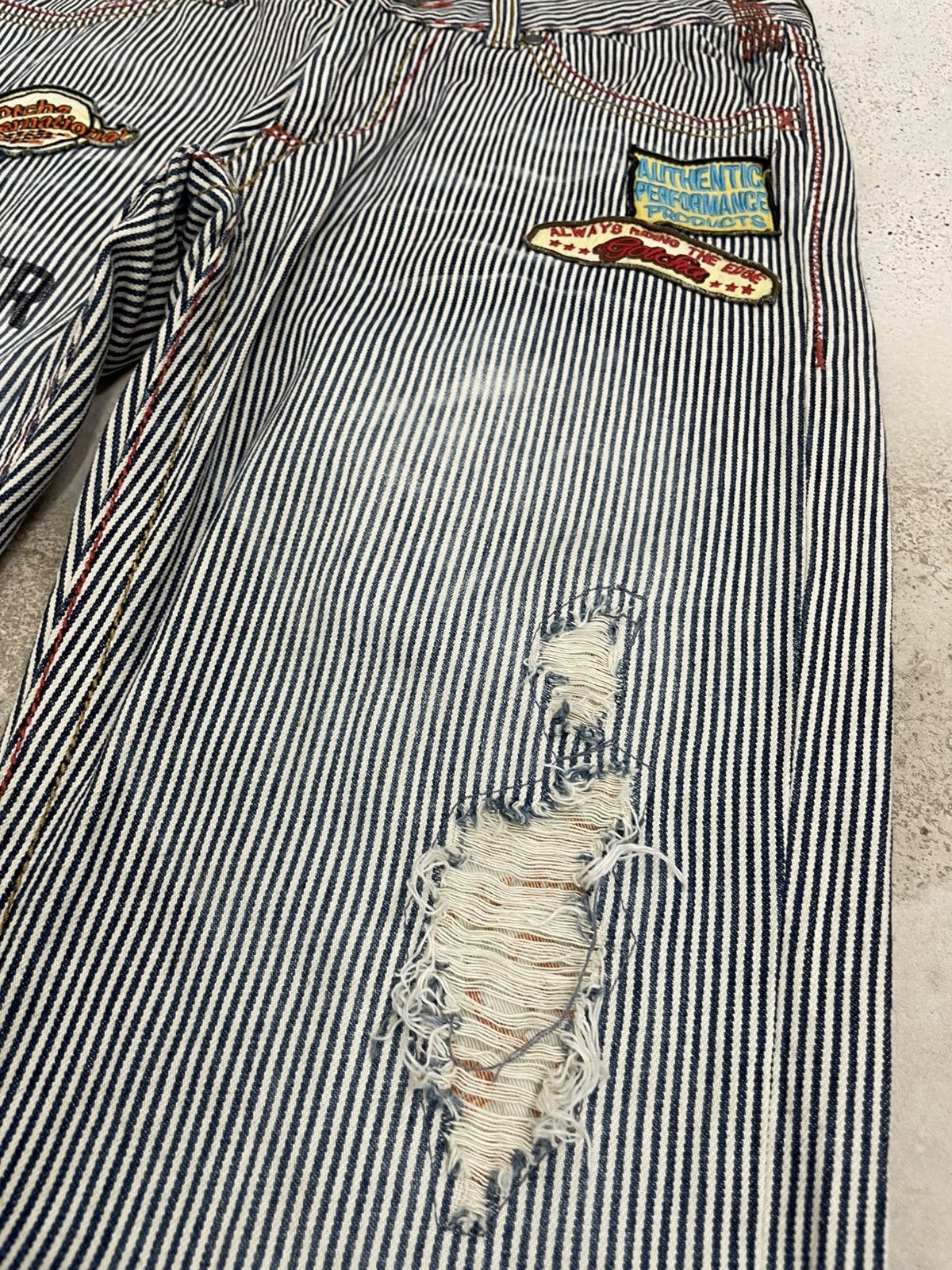 Gotcha Gotcha Surfwear Patches Distressed Design Wording Y2k Clone Size US 31 - 7 Thumbnail