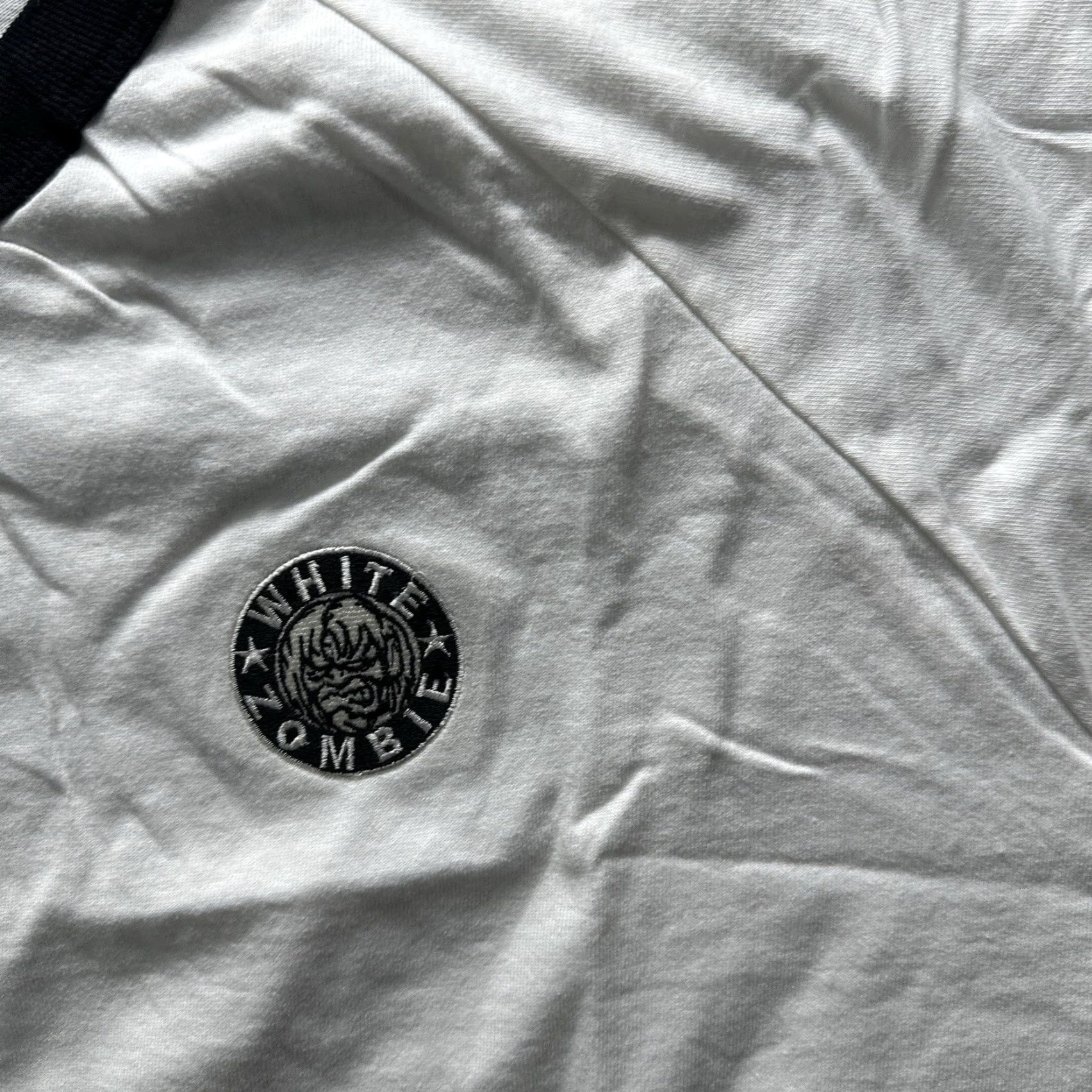 Vintage VINTAGE Giant White T-Shirt Mens XL Embroidered Rob Zombie 90s Ringer Tee Shirt White Giant Mens XL Embroidered Rob Zombie 1990s 90s Size US XL / EU 56 / 4 - 7 Thumbnail