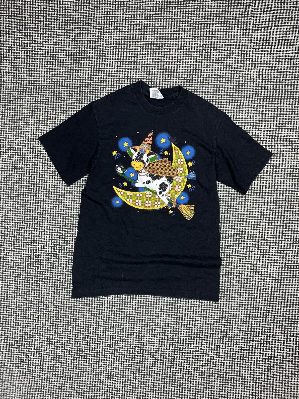 Vintage vintage 90s flying witch cow moon stars t-shirt art Size US S / EU 44-46 / 1 - 1 Thumbnail