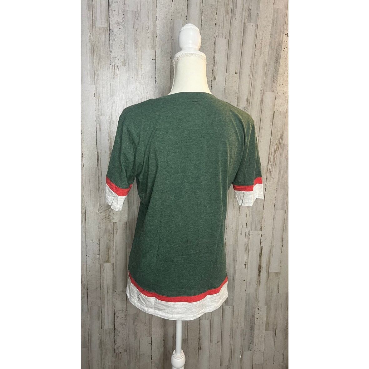 NHL NWT Minnesota Wild Women's Medium Green Short Sleeve T-Shirt Size M / US 6-8 / IT 42-44 - 4 Thumbnail