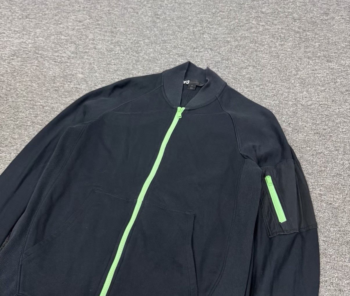 Yohji Yamamoto Yohji Yamamoto Y-3 Zip Technical Short Jacket J16 Size US S / EU 44-46 / 1 - 4 Thumbnail
