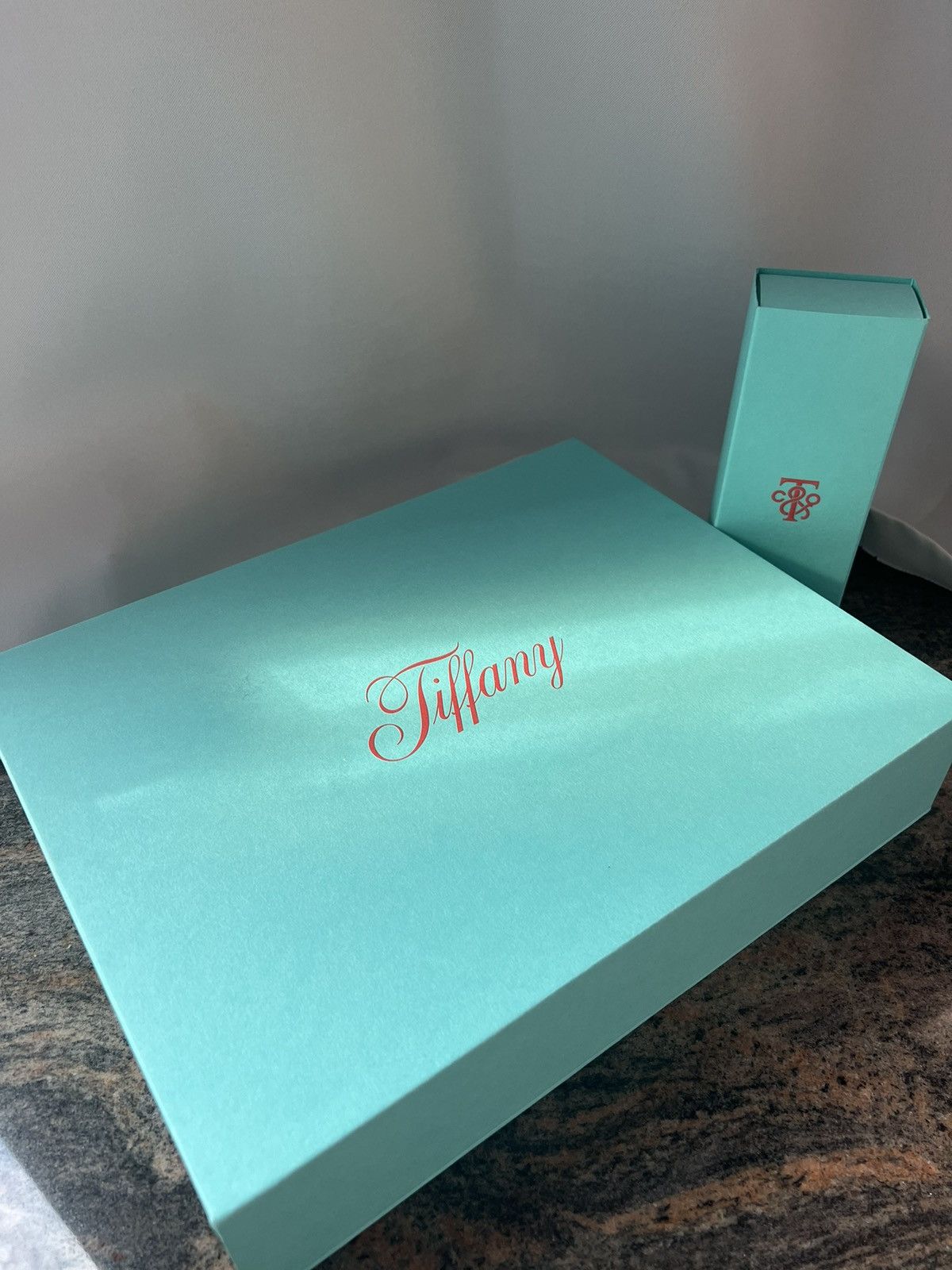 Tiffany & Co. 🌙 Rare! Tiffany Moon phrase chess game wooden box home decor Size ONE SIZE - 14 Thumbnail