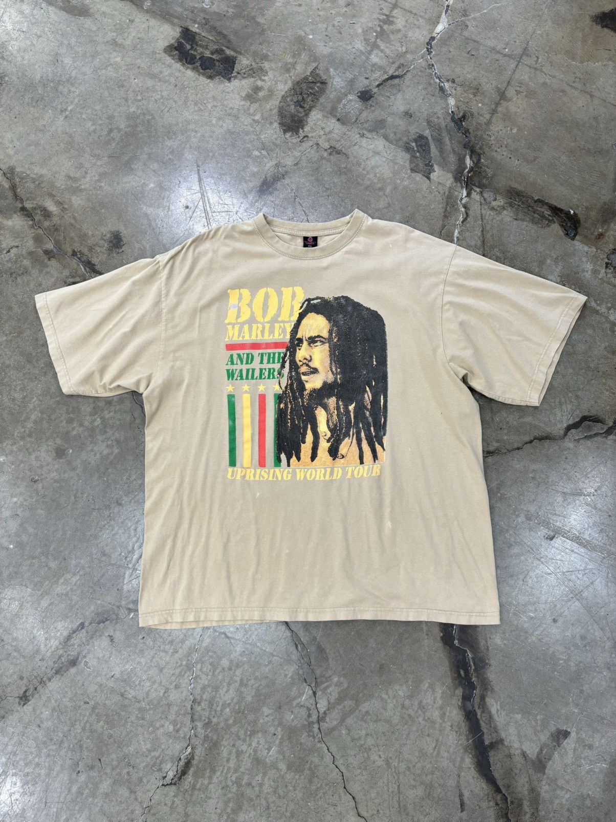 Vintage Vintage 90's Bob Marley The Wailers Uprising Tour Tee 4XL Size US XXL / EU 58 / 5 - 2 Thumbnail
