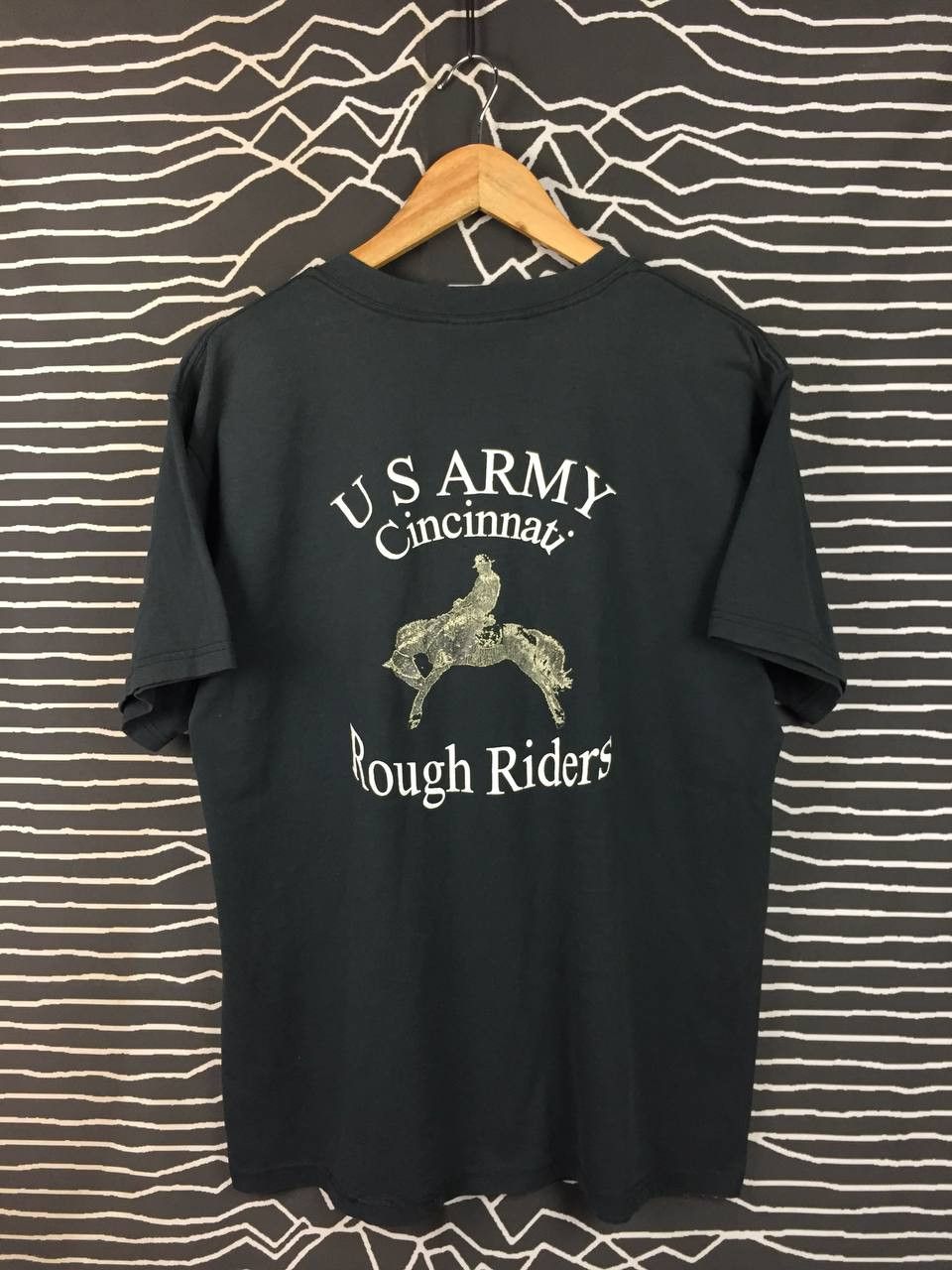 Vintage Vtg 90s 00s US Army Cincinnati Rough Riders Tee Size US L / EU 52-54 / 3 - 1 Thumbnail