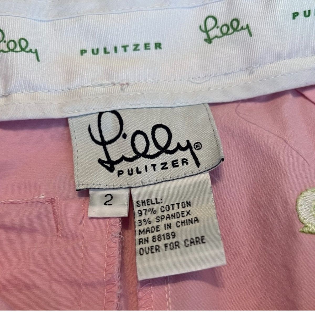 Lilly Pulitzer VTG White Label Lilly Pulitzer Chino Shorts snail SZ 2 Pink Size 26" / US 2 / IT 38 - 4 Thumbnail