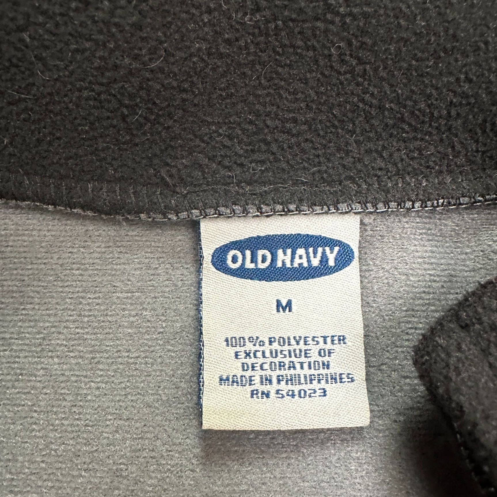 Old Navy Old Navy Womens Vest Fleece Medium Black Full Zip Pocket Jacket Outdoor Hiking Size M / US 6-8 / IT 42-44 - 6 Thumbnail