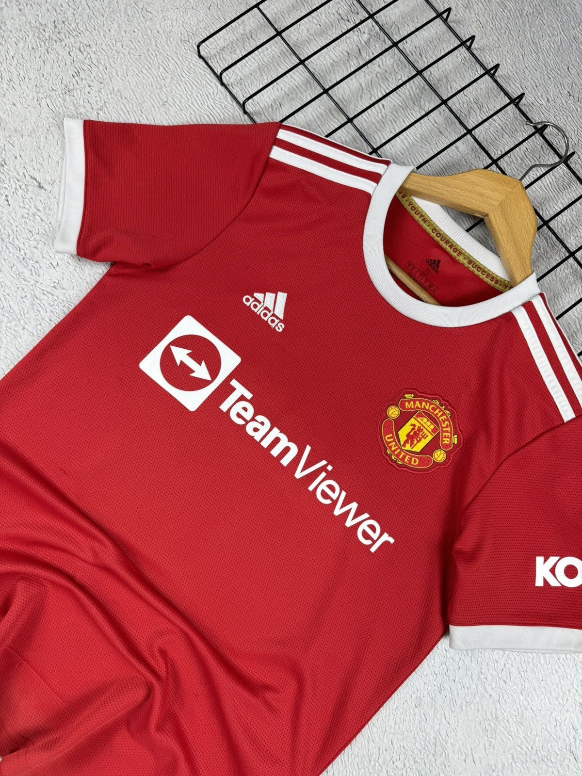 Adidas LINGARD Vintage Manchester United 2021/22 Adidas Jersey S sz Size US S / EU 44-46 / 1 - 4 Thumbnail