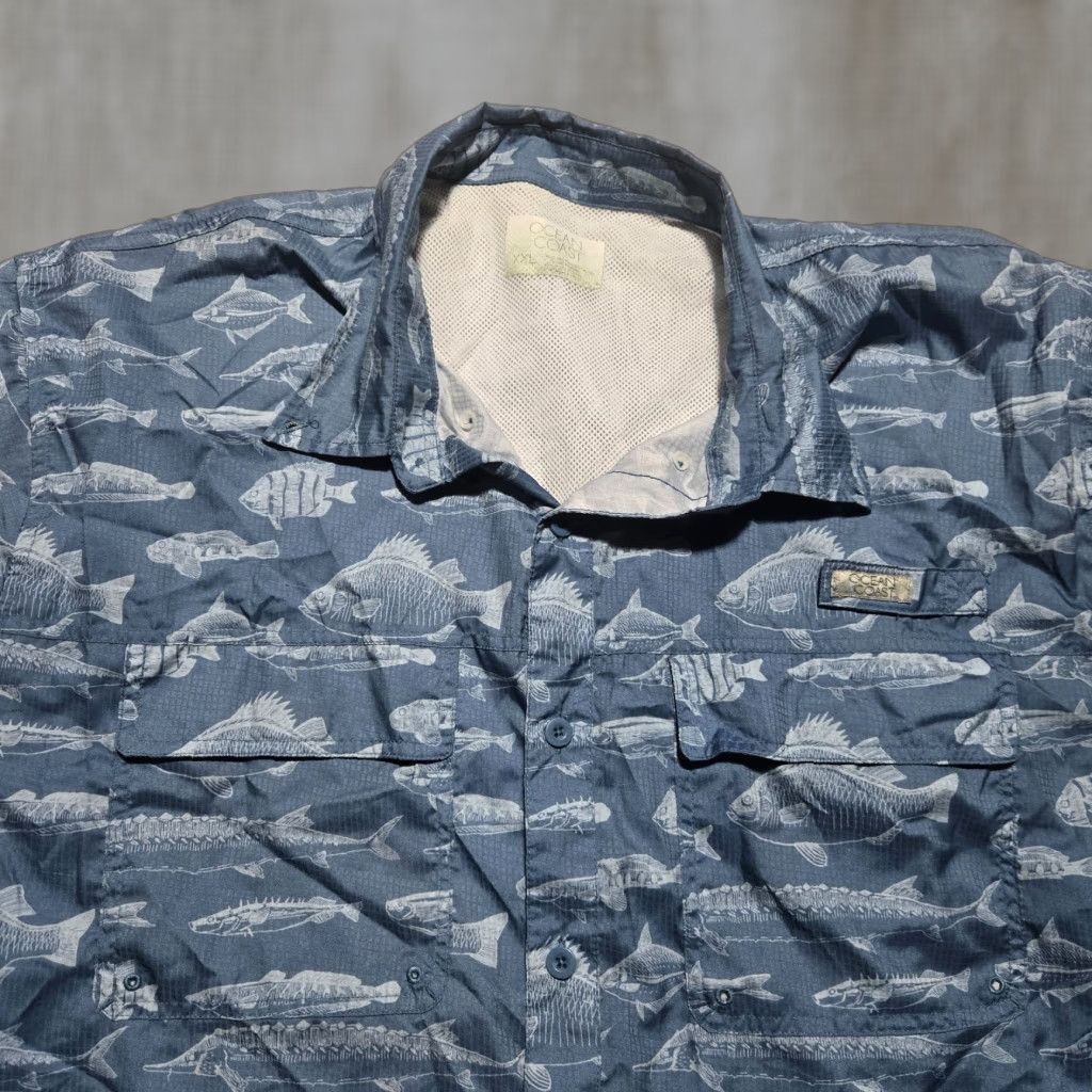 Vintage Ocean & Coast Shirt Adult 2XL Blue Short Sleeve Button-Up Outdoor Pockets Casual Mens Size US XXL / EU 58 / 5 - 1 Thumbnail