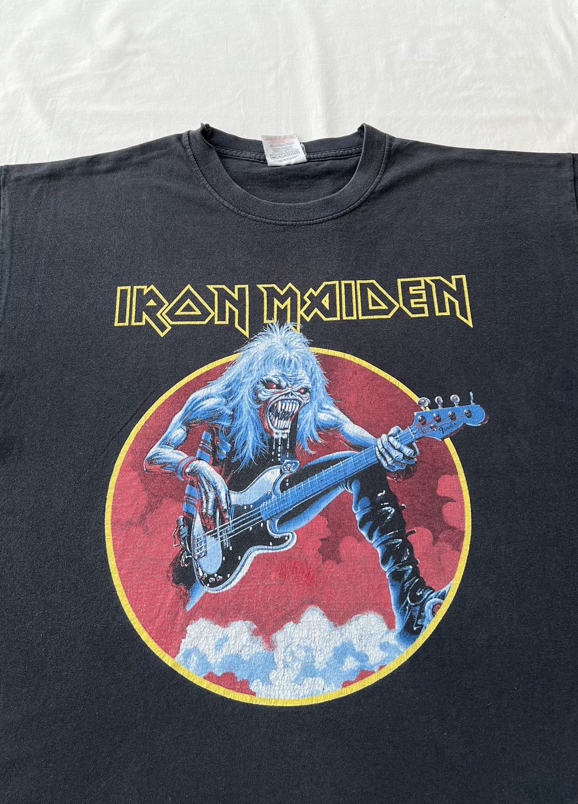 Band Tees Vintage 2000s Iron Maiden Black T-shirt Size US L / EU 52-54 / 3 - 5 Thumbnail