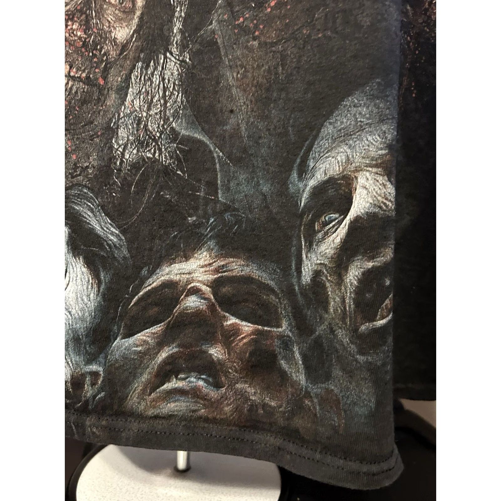 Delta VINTAGE The Walking Dead AMC Zombie Shirt Men 3 XL Black Short Sleeve AOP Front Print Size US XXL / EU 58 / 5 - 4 Thumbnail