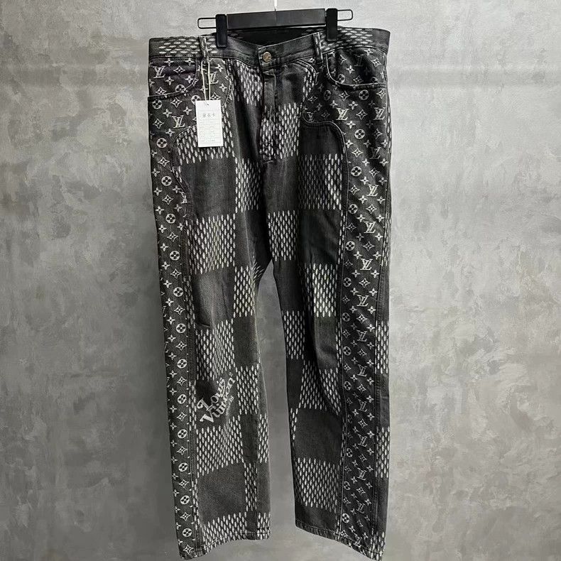 Louis Vuitton LOUIS VUITTON Black co-branded checkerboard full-print pock Size US 38 / EU 54 - 1 Thumbnail