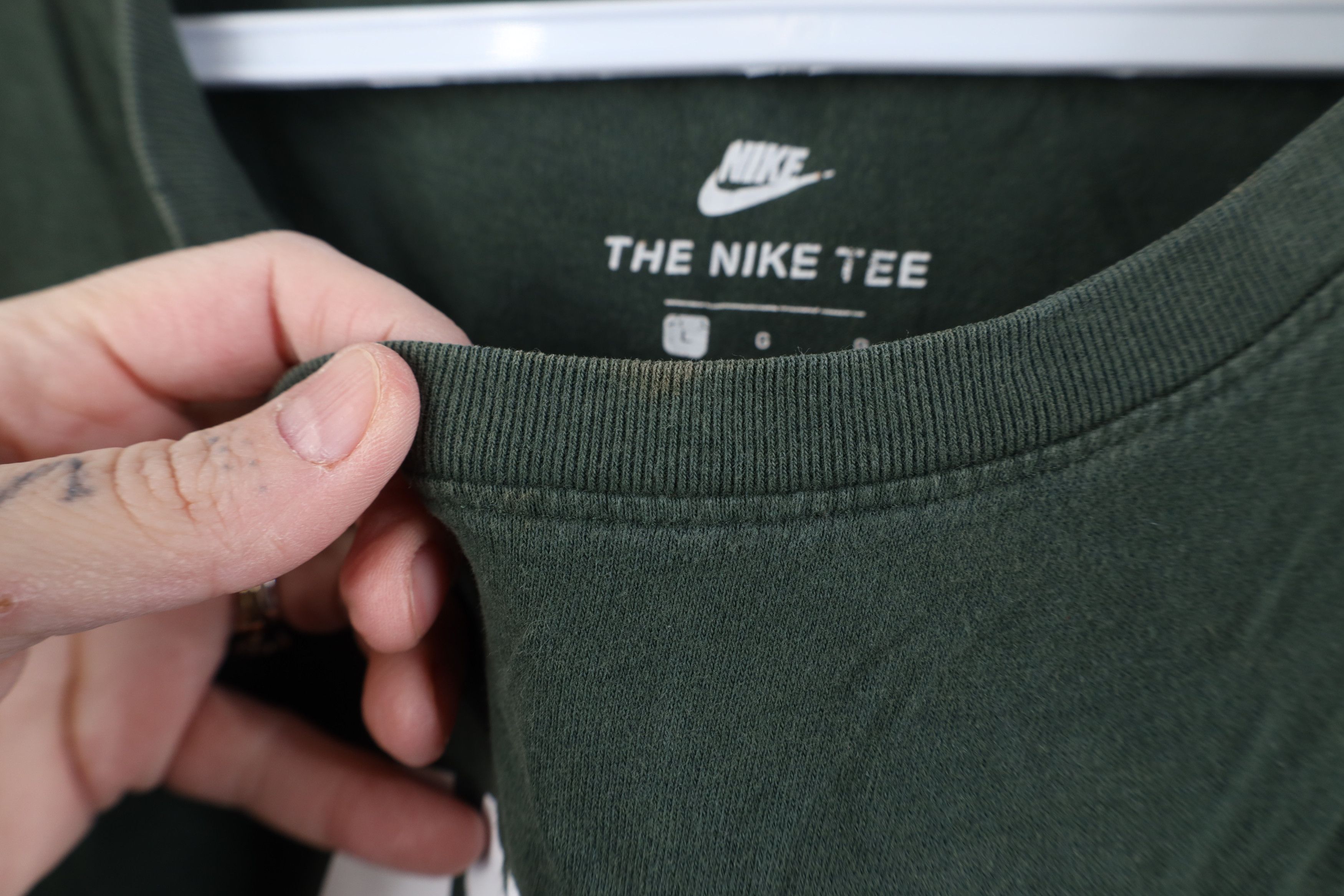 Nike Vintage Y2K Nike Center Big Swoosh Short Sleeve T-Shirt Size US L / EU 52-54 / 3 - 6 Thumbnail