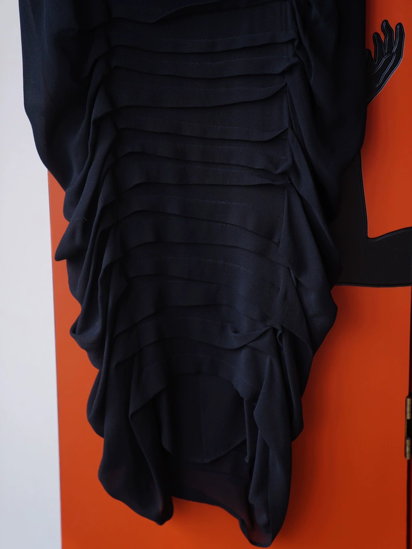 Yves Saint Laurent YSL Rive Gauche 90s Silk Pleated Skirt France FR38 Size 26" / US 2 / IT 38 - 6 Thumbnail