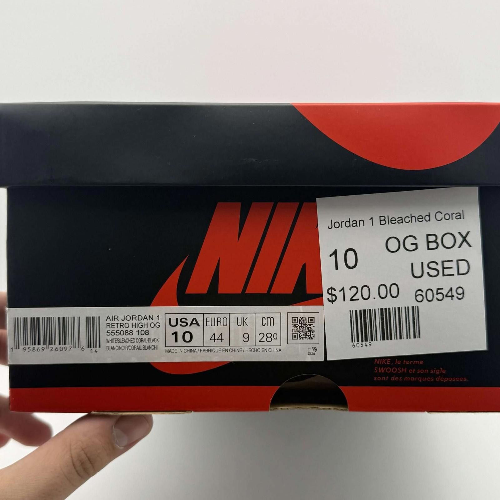 Nike Air Jordan 1 Retro High OG White/Black/Coral US 10 Used Size US 10 / EU 43 - 8 Thumbnail