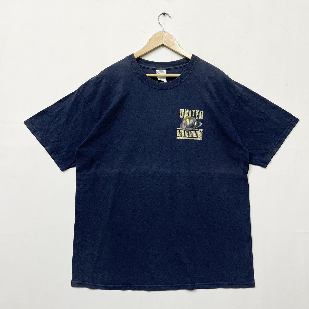 American Stitch Vintage 2002 The Brotherhood Real Family Fire Fighter Size US XL / EU 56 / 4 - 1 Thumbnail