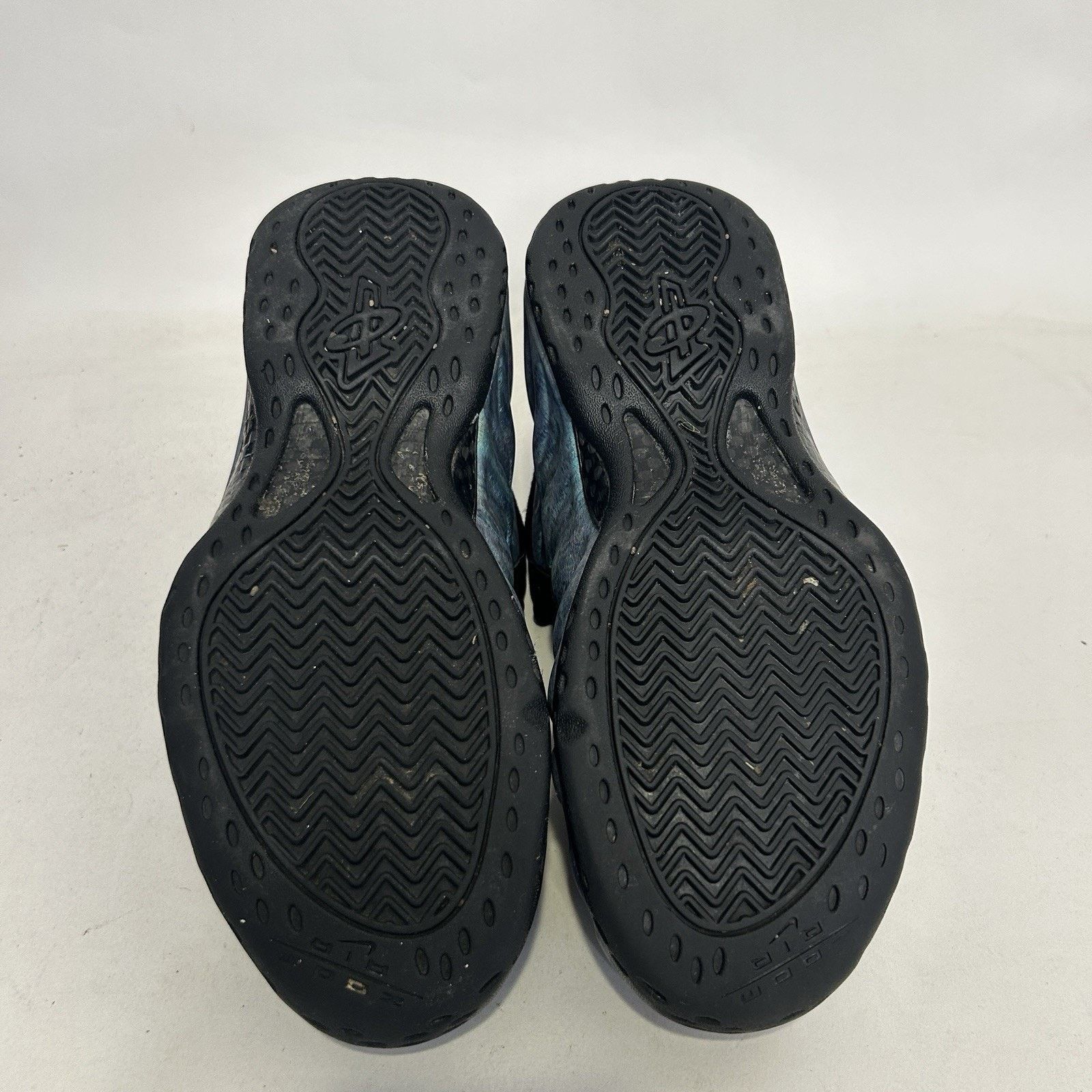 Nike Nike Air Foamposite One Premium “Abalone” Size US 9.5 / EU 42-43 - 7 Thumbnail