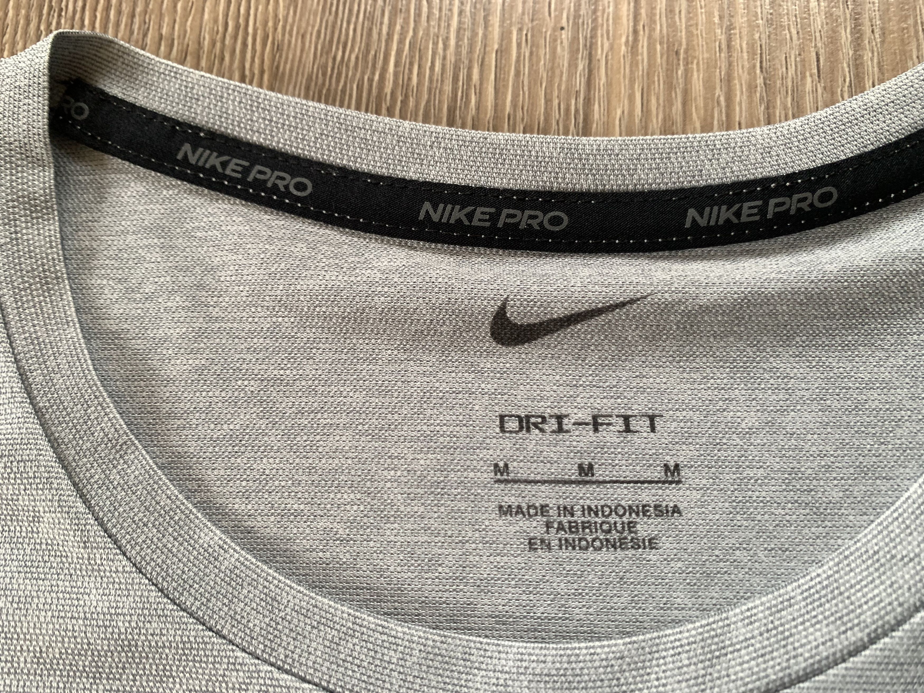 Nike Nike Pro Grey Training T Shirt Size US M / EU 48-50 / 2 - 7 Thumbnail
