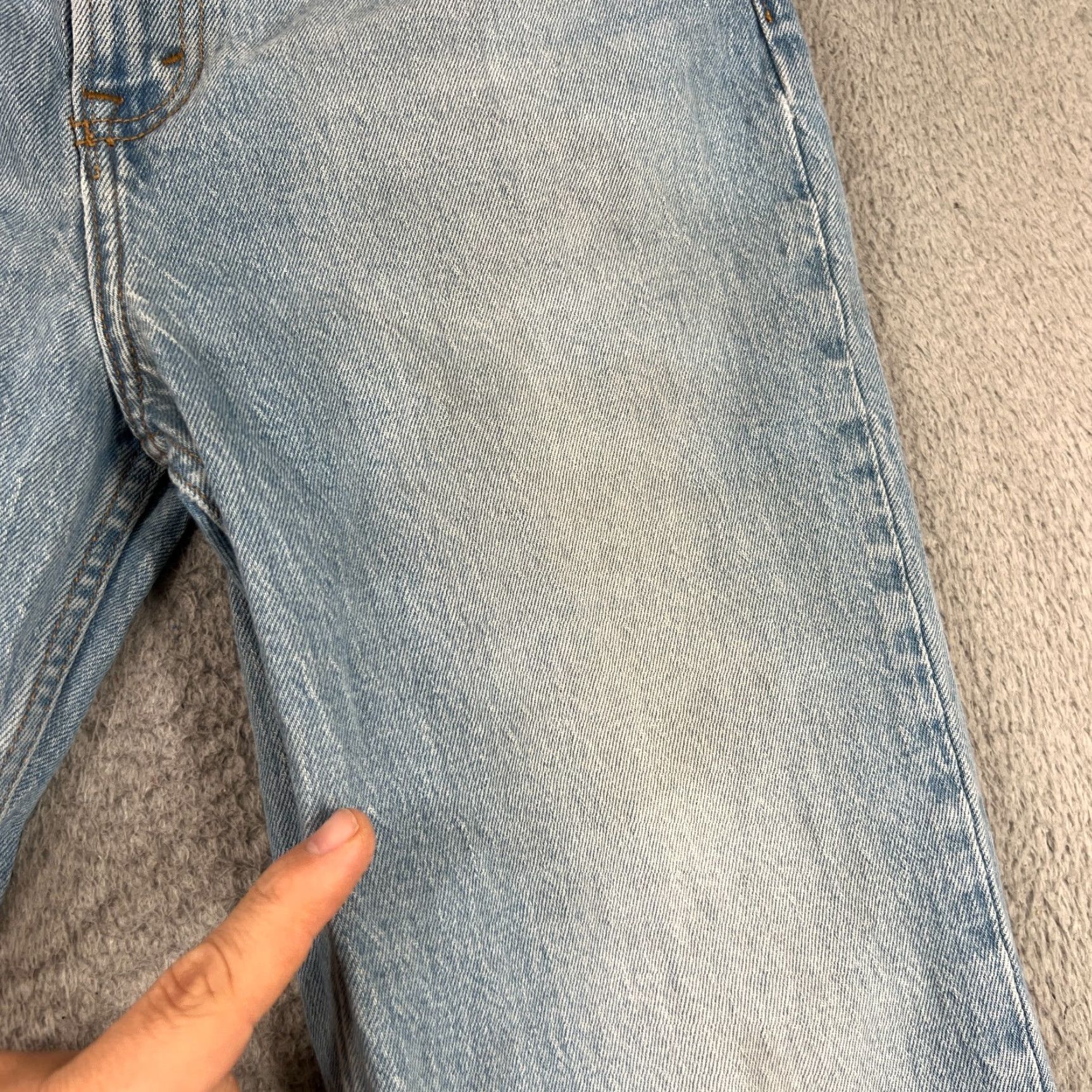 Abercrombie & Fitch Abercrombie & Fitch Ultra High Rise Kick Flare Distressed Raw Hem Jean Size 27/4 Size 27" / US 4 / IT 40 - 3 Thumbnail